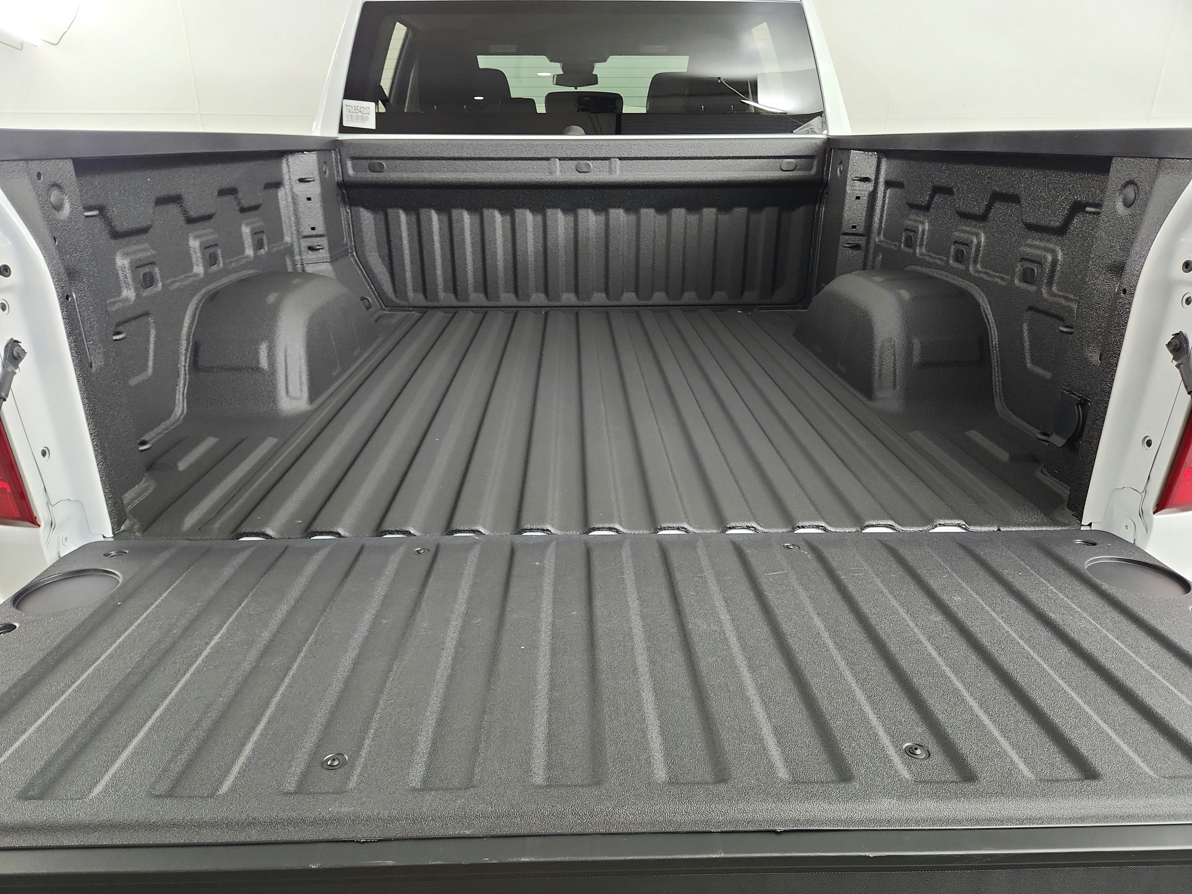 2026 Chevrolet Silverado 1500 4WD Crew Cab Short Bed Custom