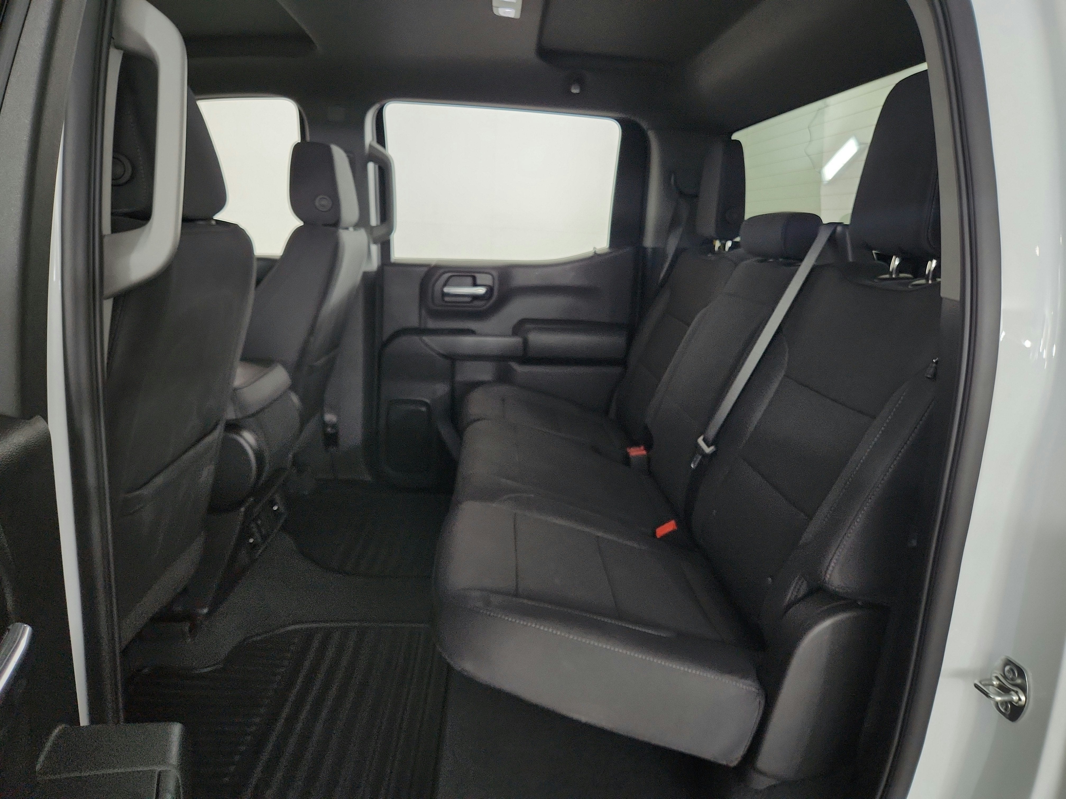 2026 Chevrolet Silverado 1500 4WD Crew Cab Short Bed Custom
