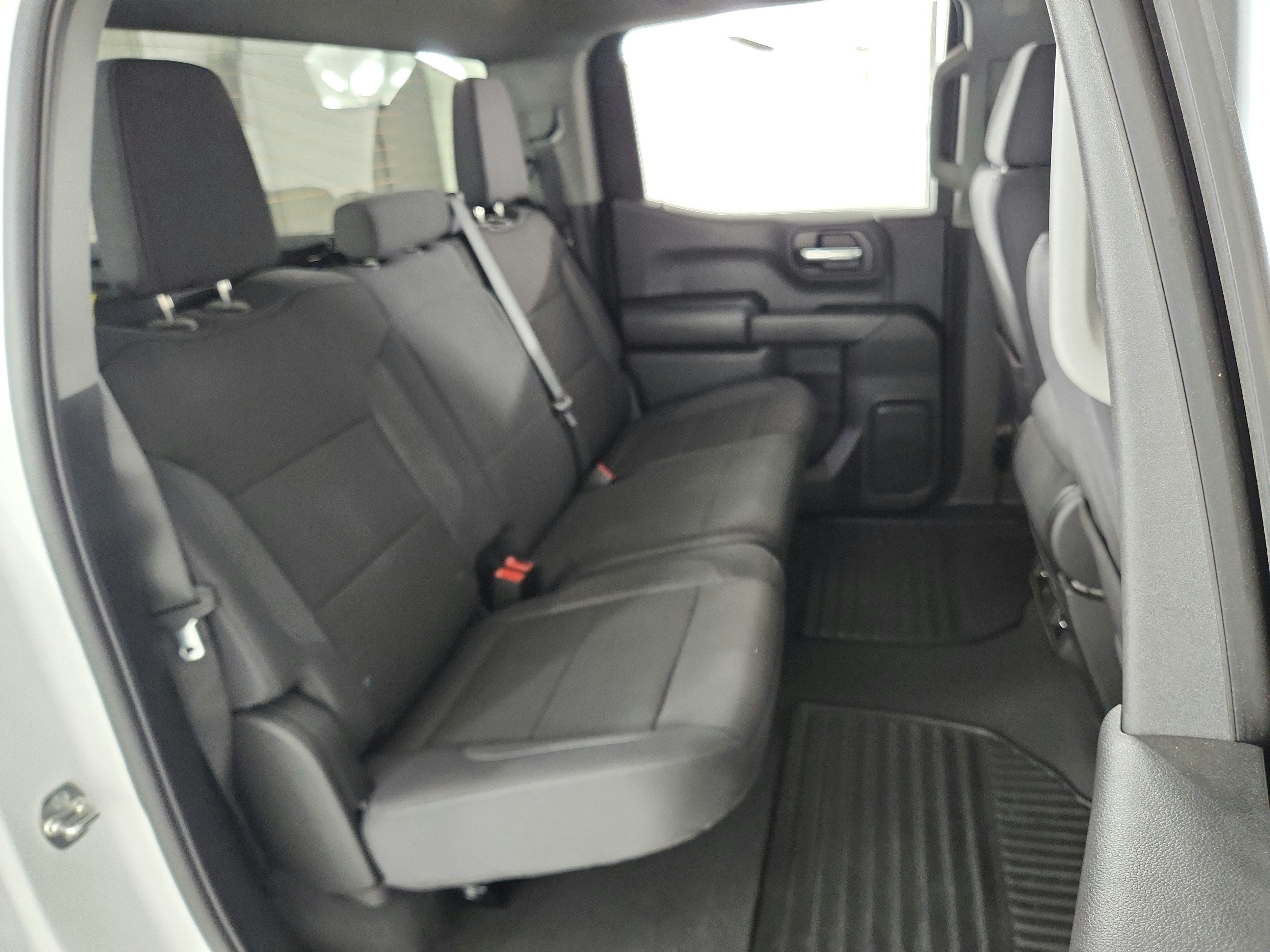 2026 Chevrolet Silverado 1500 4WD Crew Cab Short Bed Custom