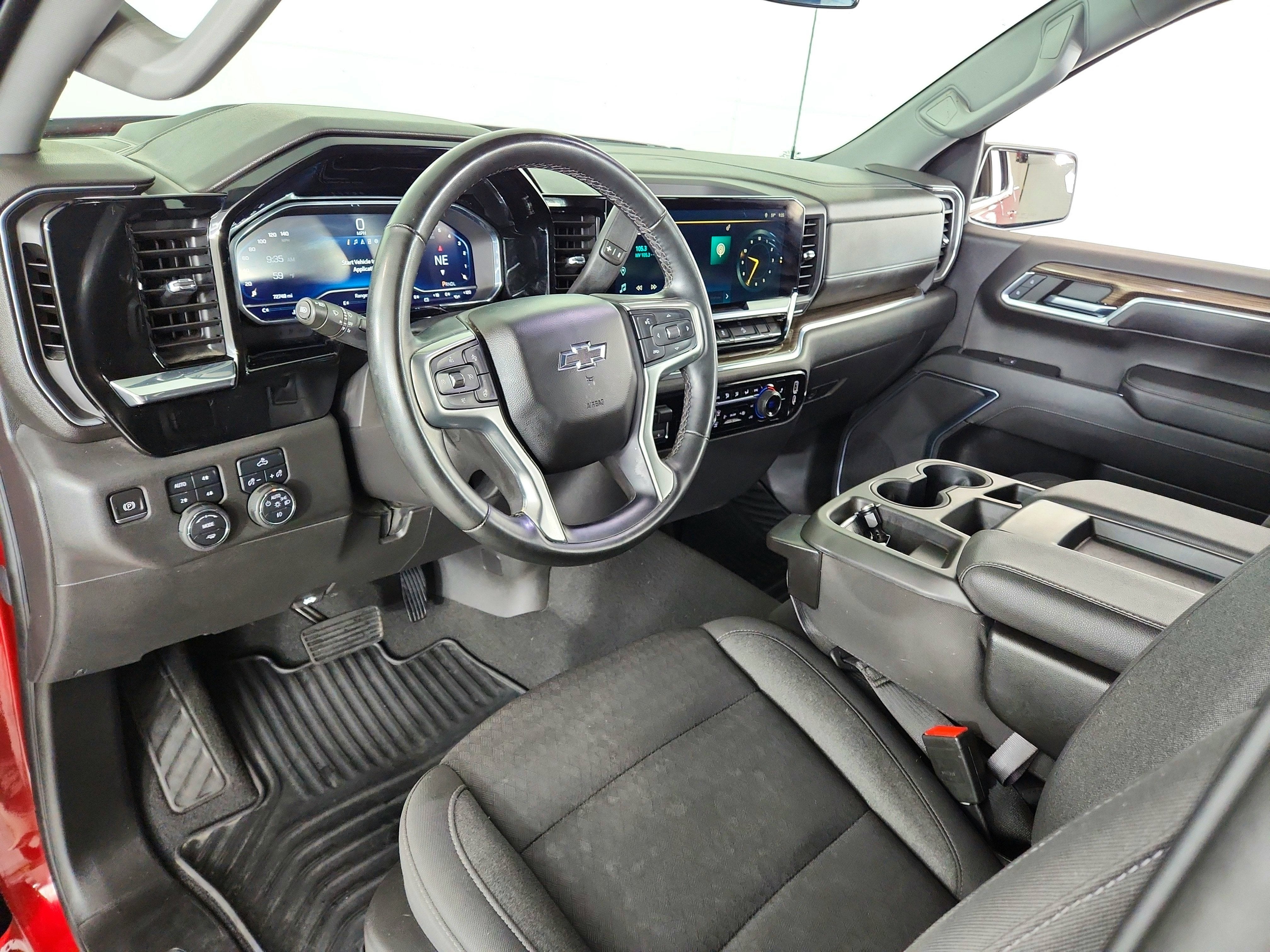 2023 Chevrolet Silverado 1500 4WD Crew Cab Short Bed RST