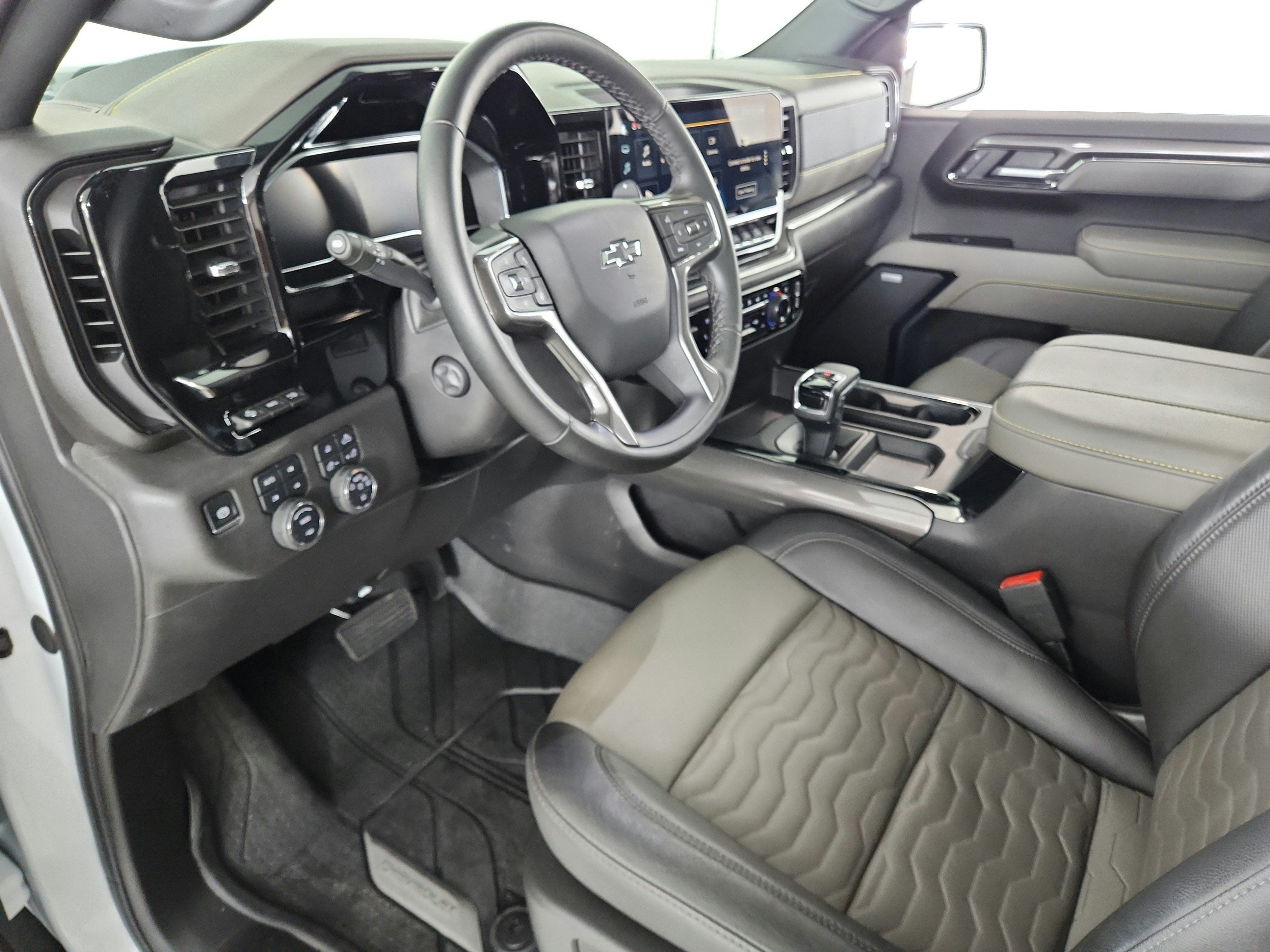 2025 Chevrolet Silverado 1500 4WD Crew Cab Short Bed ZR2