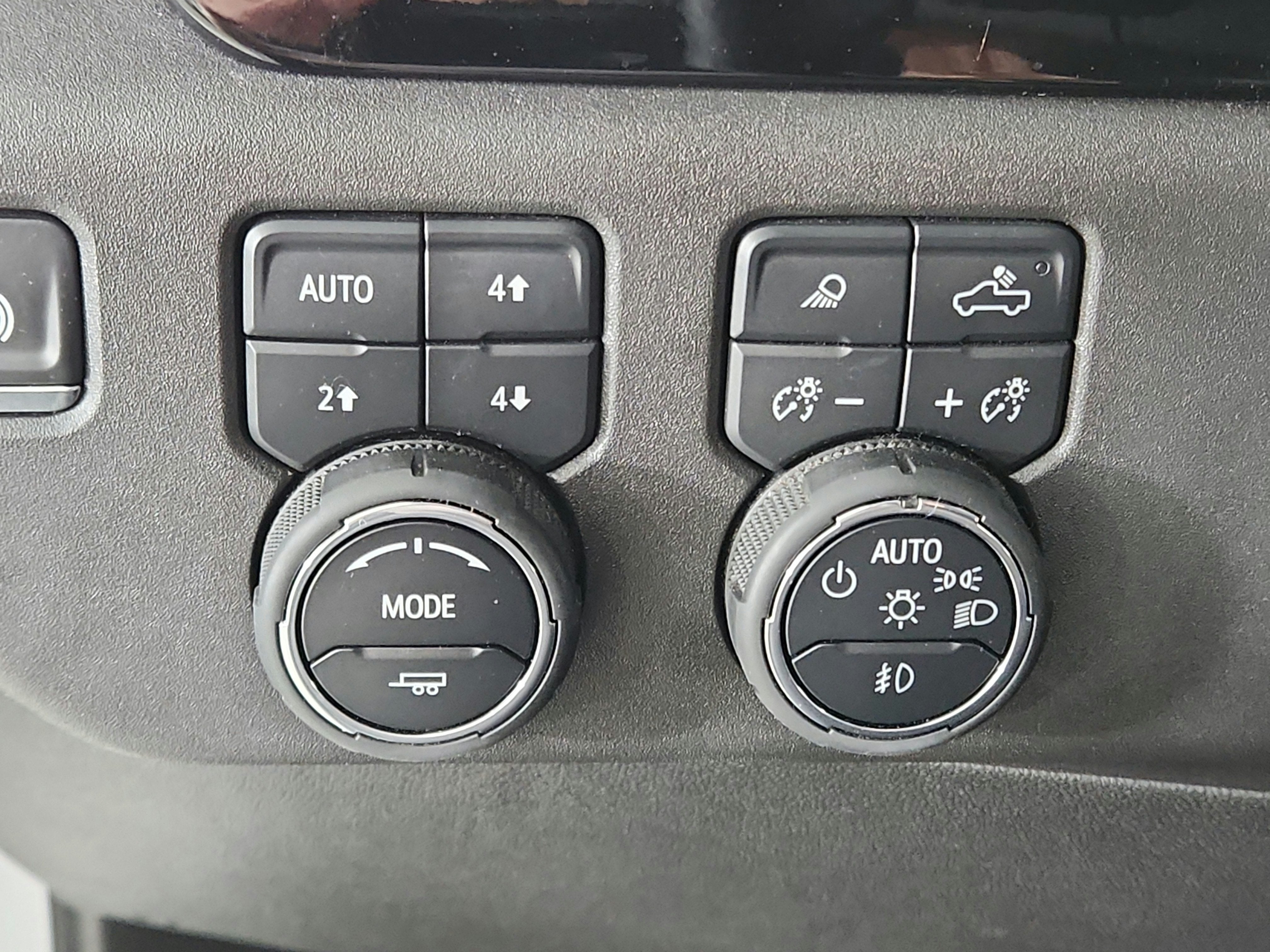 2025 Chevrolet Silverado 1500 4WD Crew Cab Short Bed ZR2