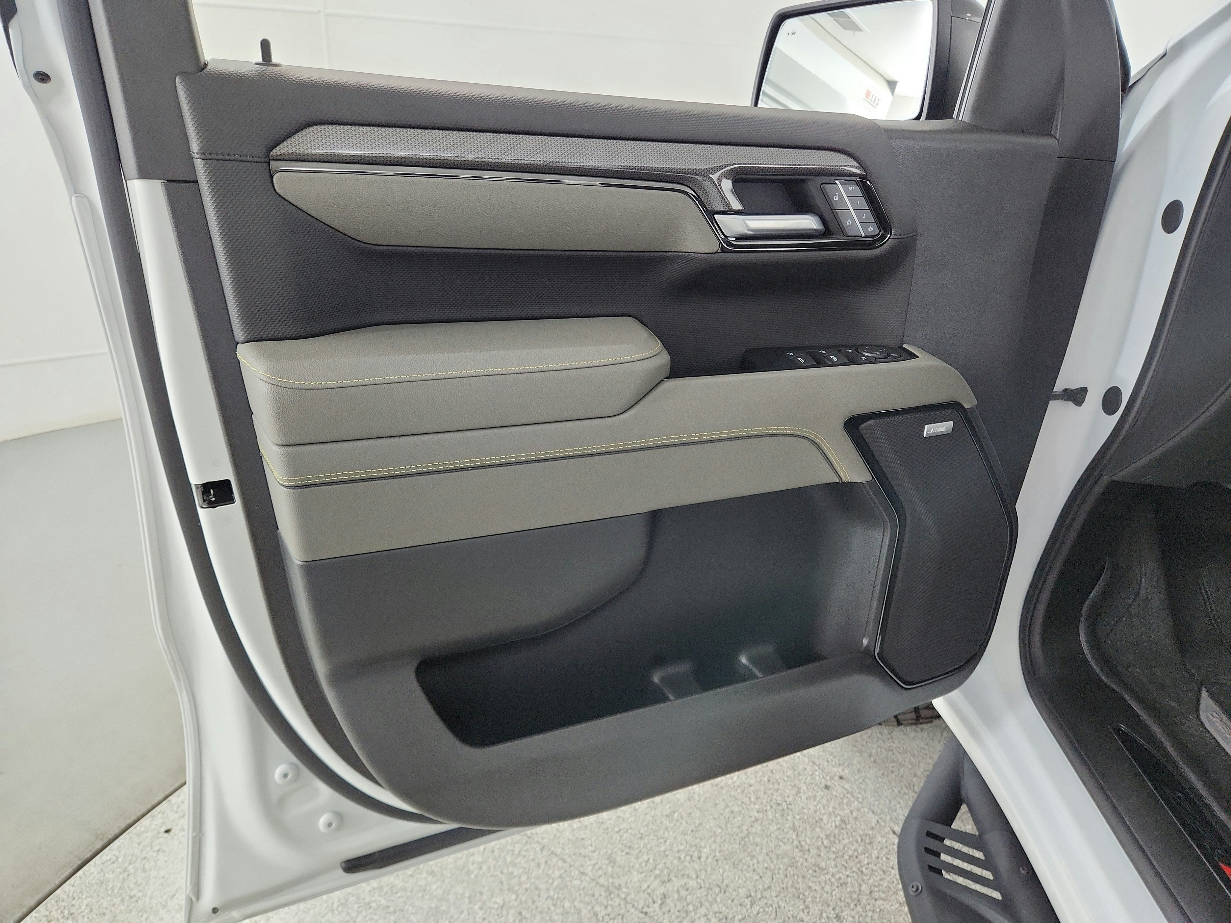 2025 Chevrolet Silverado 1500 4WD Crew Cab Short Bed ZR2