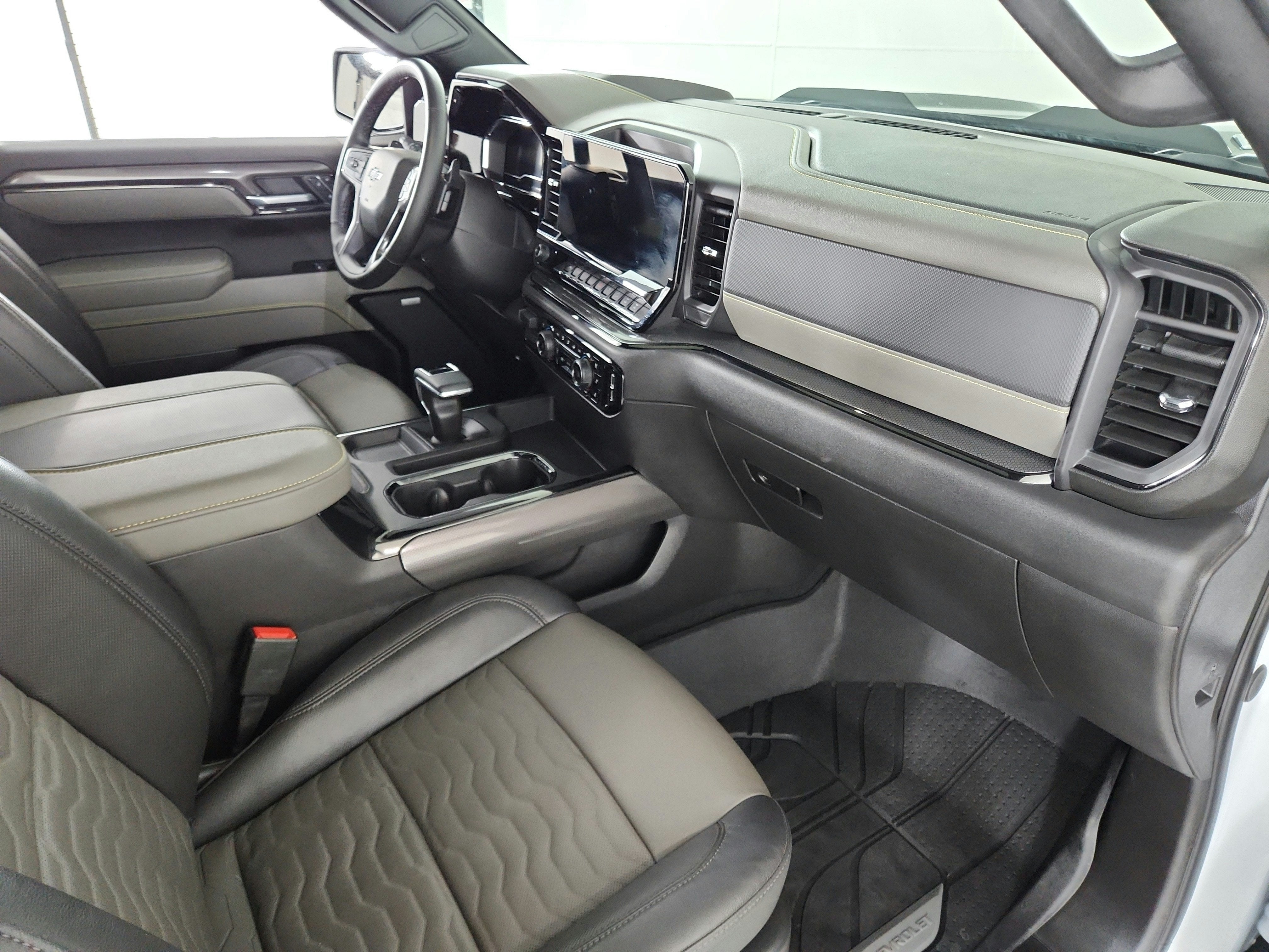 2025 Chevrolet Silverado 1500 4WD Crew Cab Short Bed ZR2