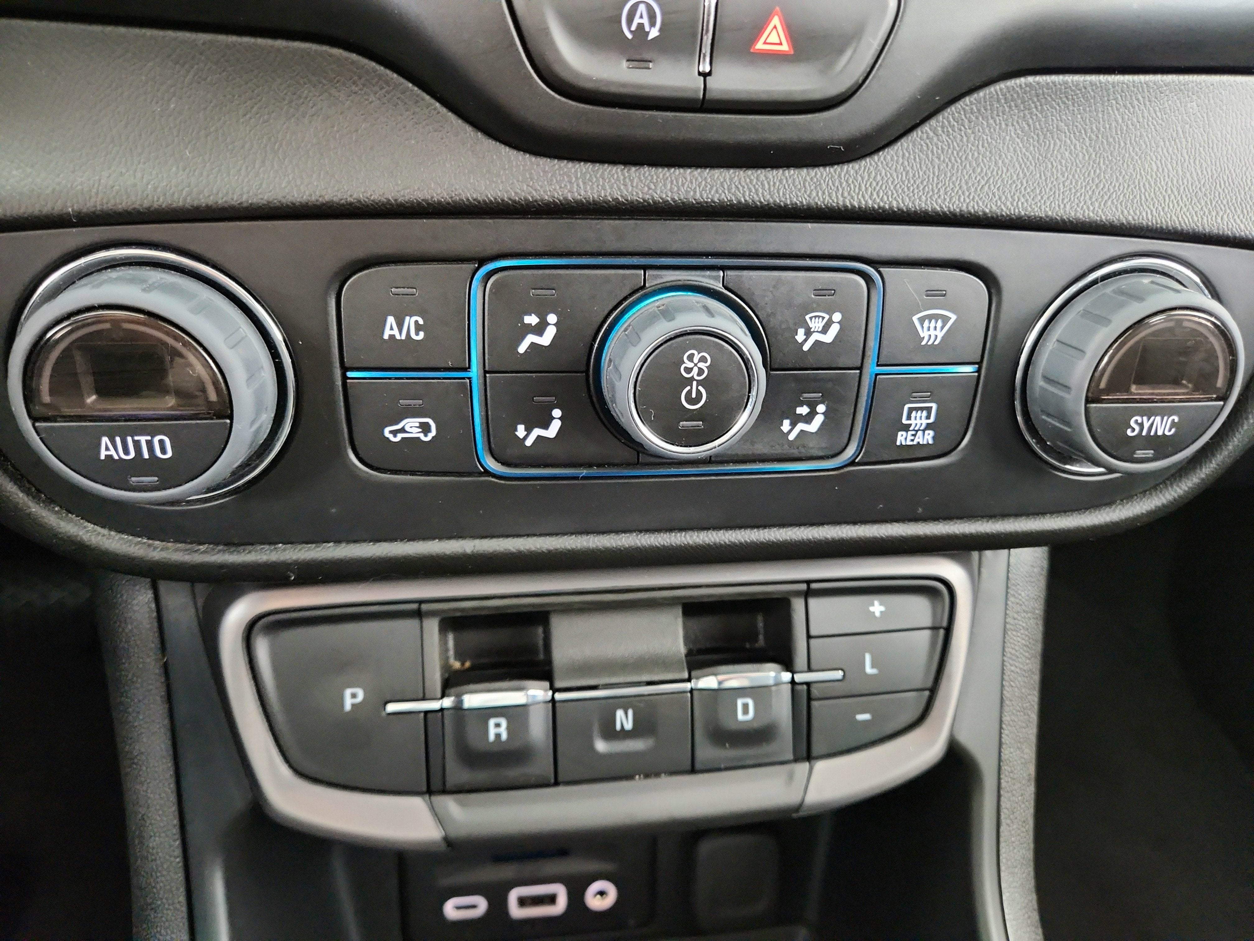 2023 GMC Terrain AWD AT4