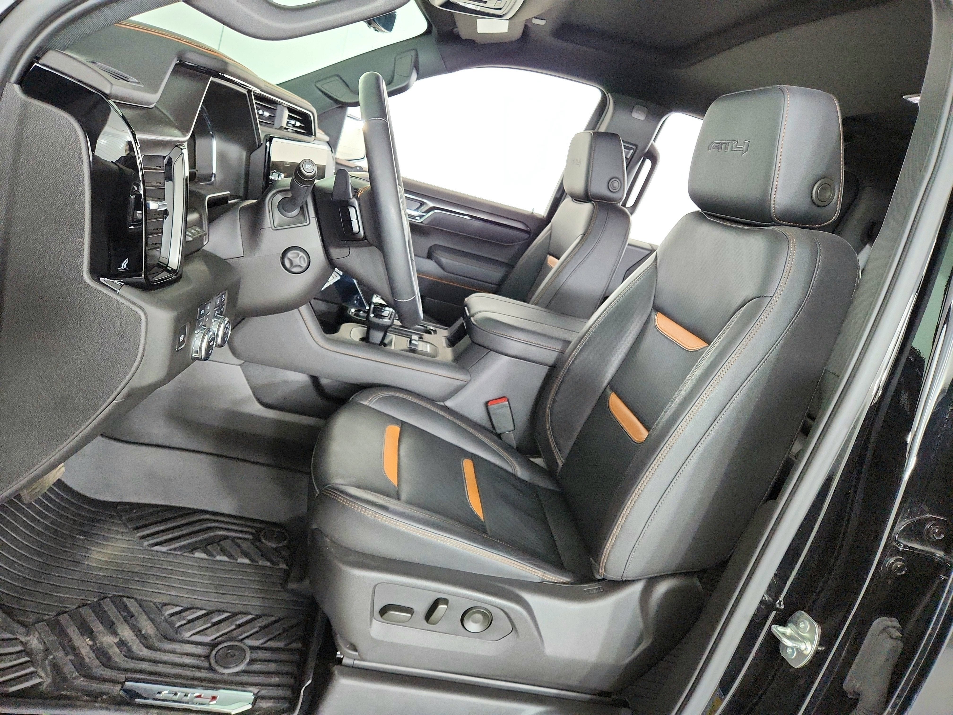 2025 GMC Sierra 1500 4WD Crew Cab Short Box AT4