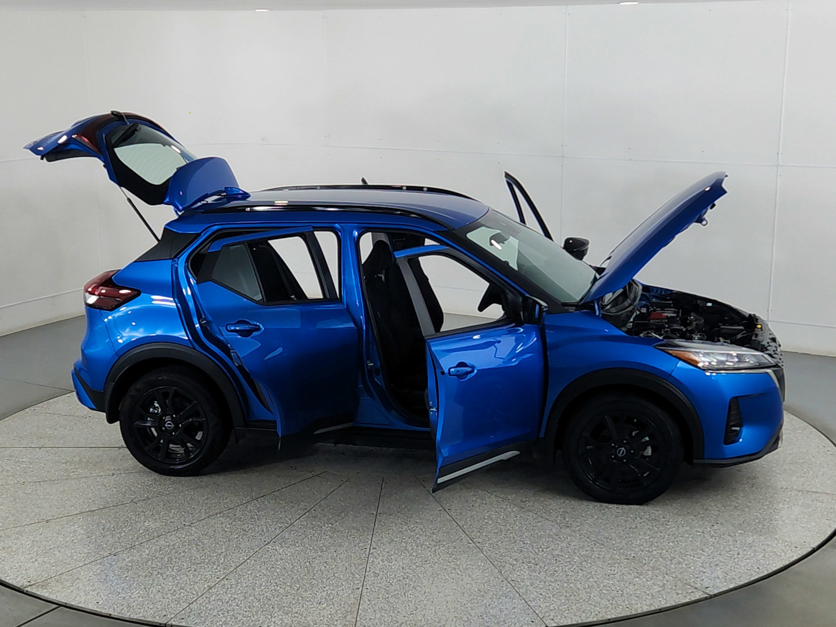 2024 Nissan Kicks SR Xtronic CVT