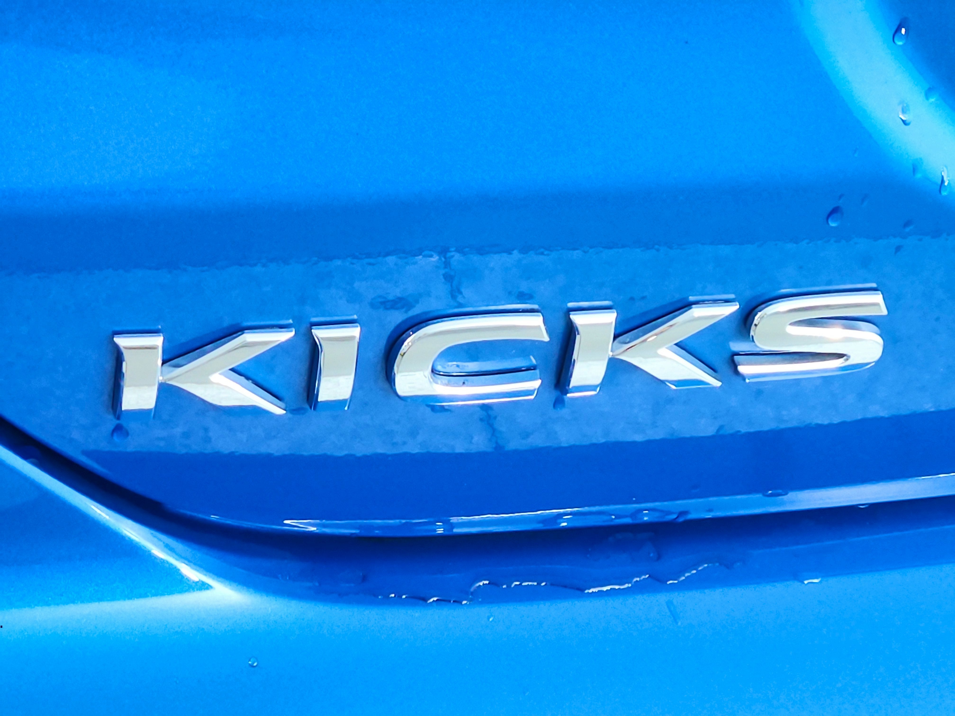 2024 Nissan Kicks SR Xtronic CVT