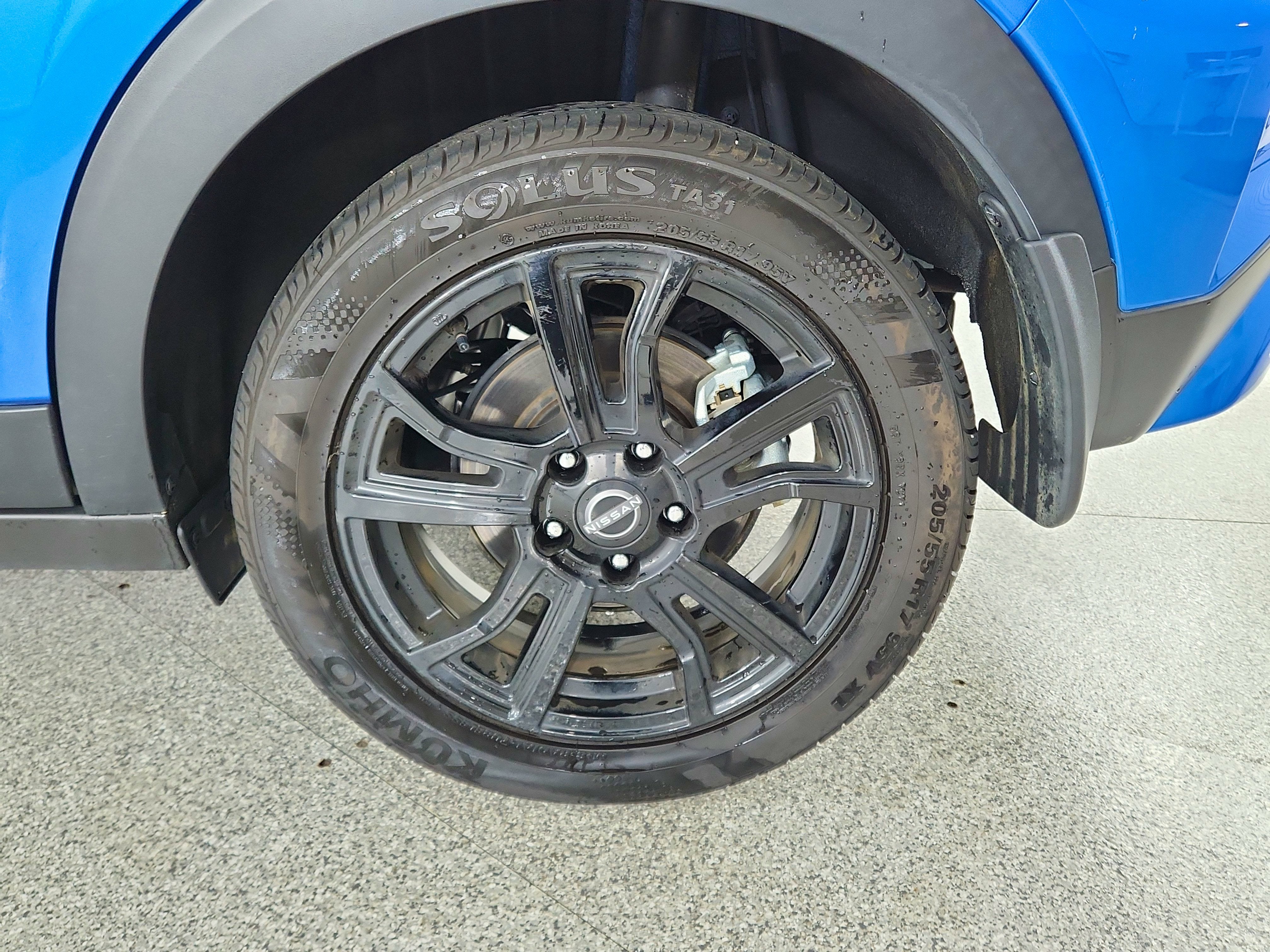 2024 Nissan Kicks SR Xtronic CVT