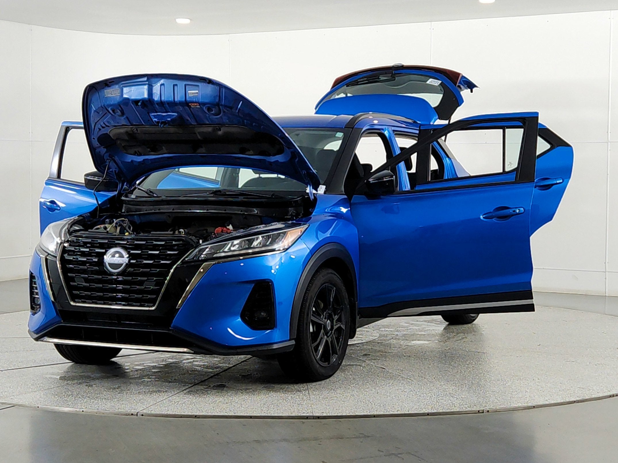 2024 Nissan Kicks SR Xtronic CVT