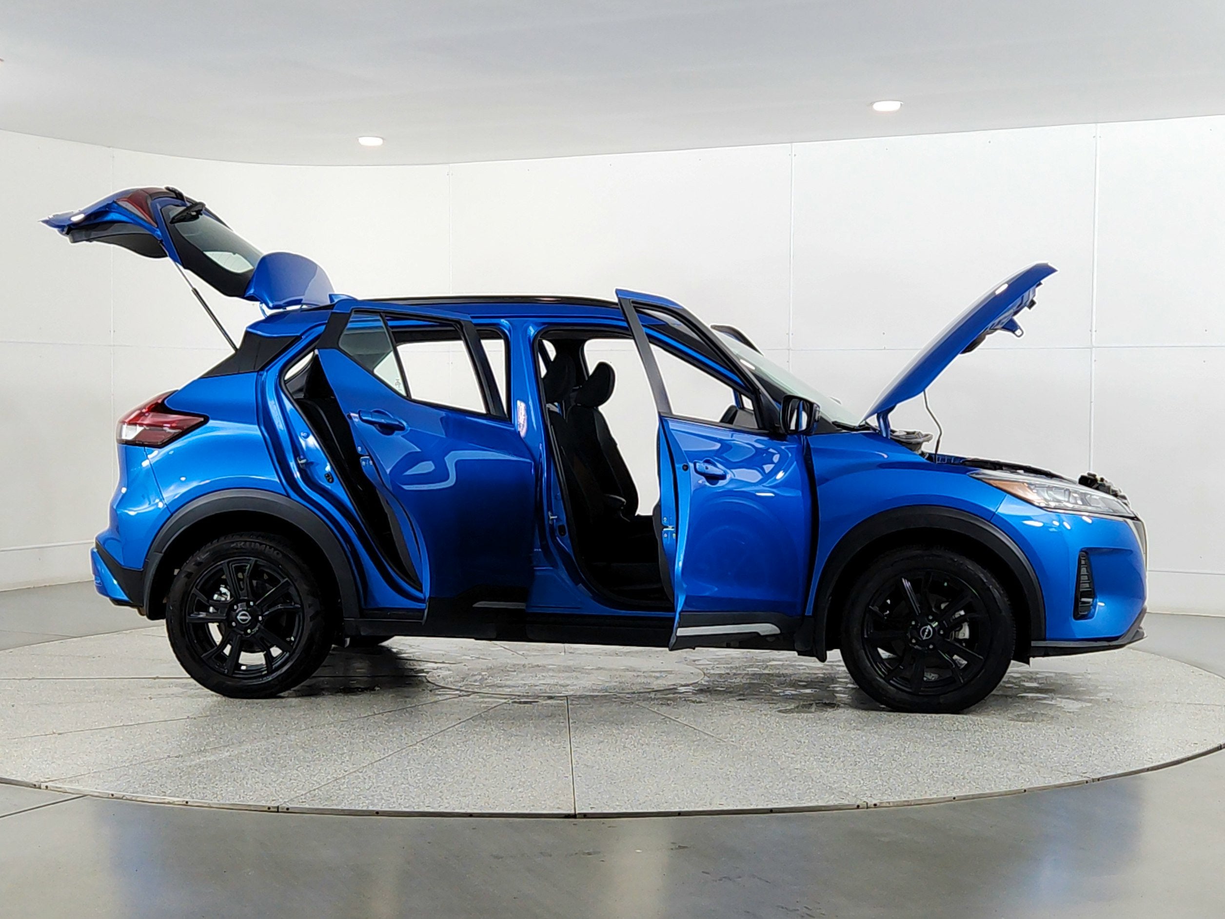 2024 Nissan Kicks SR Xtronic CVT