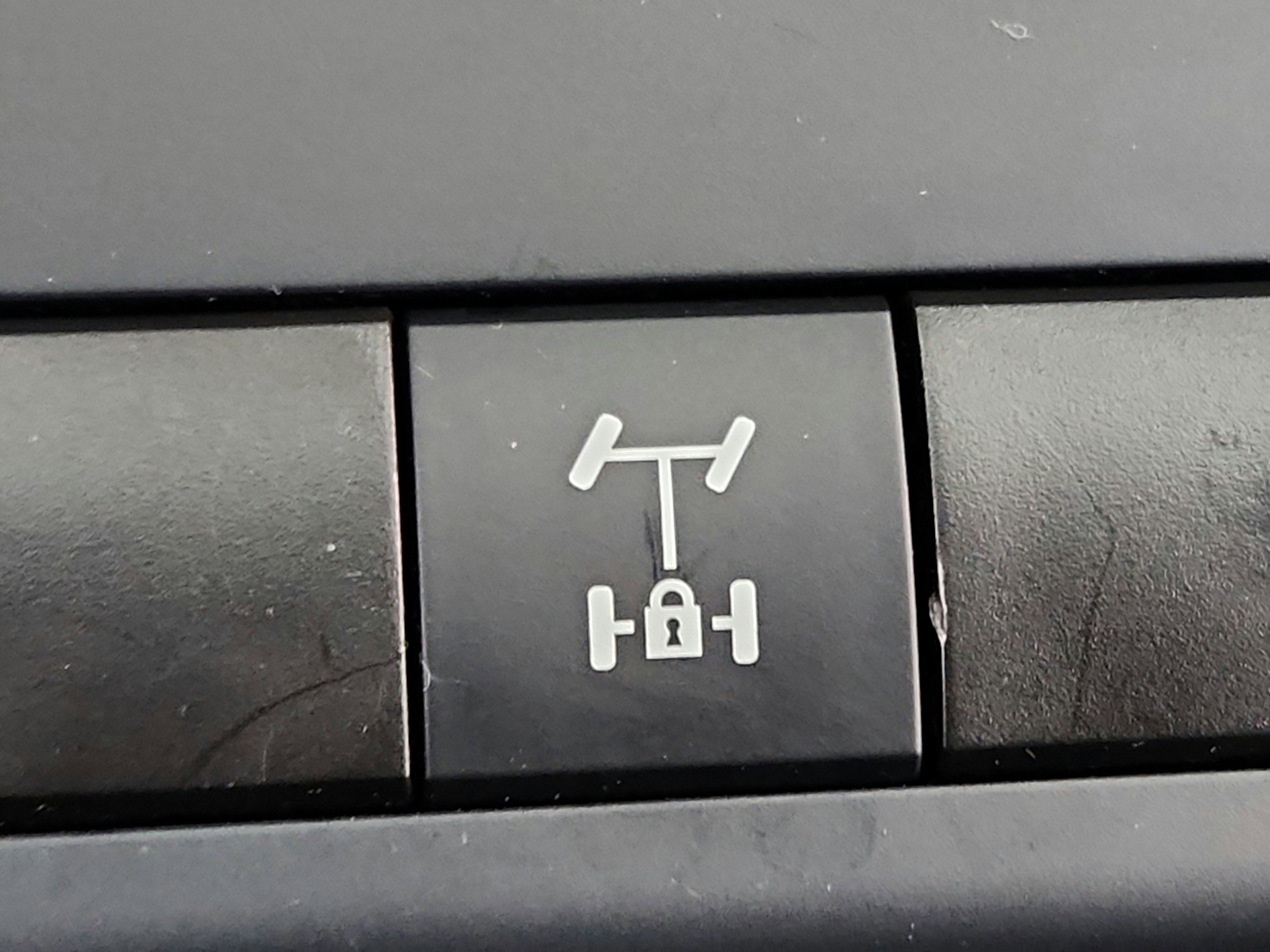 2025 Toyota Tacoma 4WD SR5