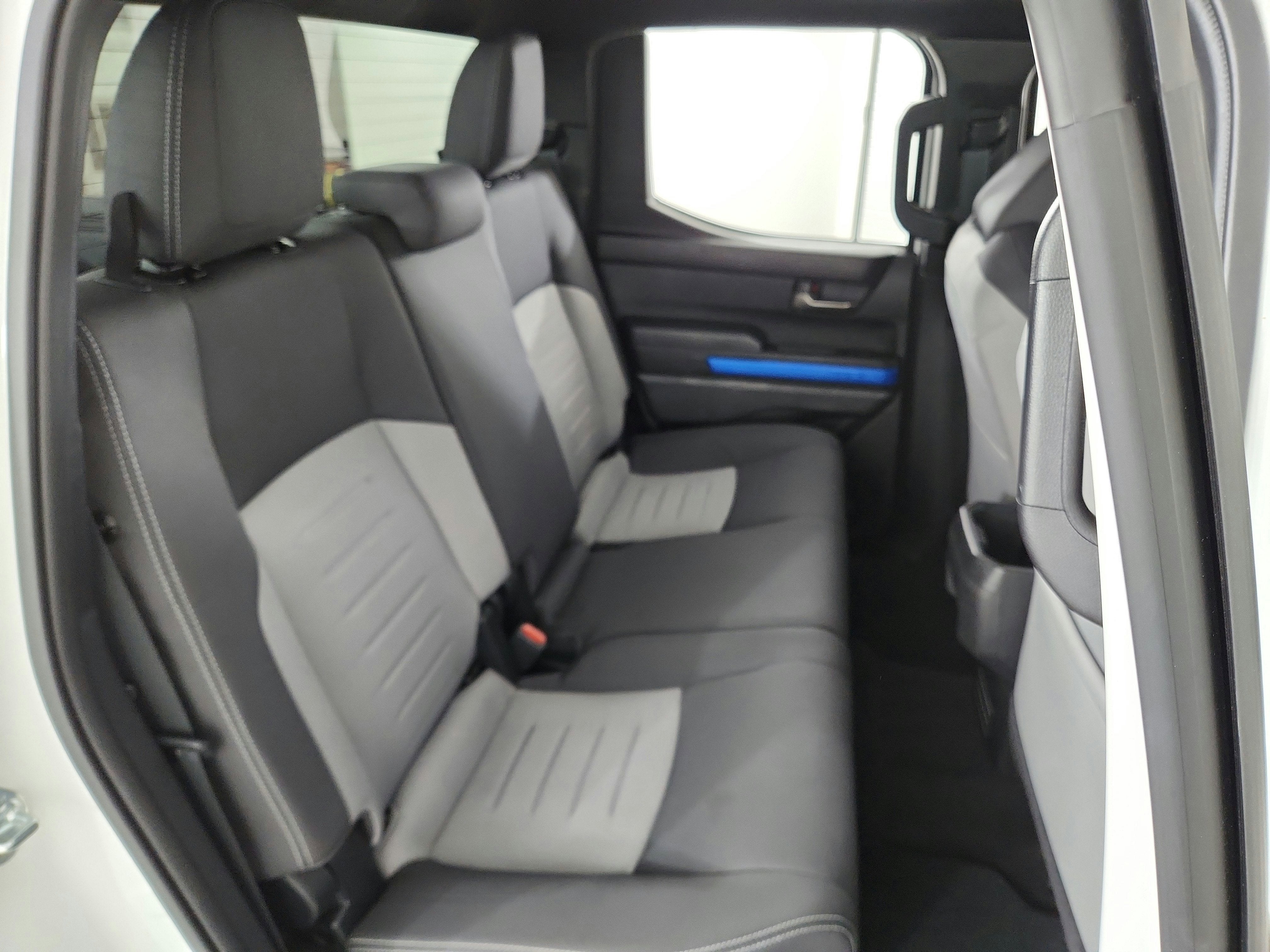 2025 Toyota Tacoma 4WD SR5