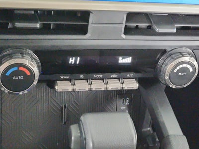 2025 Toyota Tacoma 4WD SR5