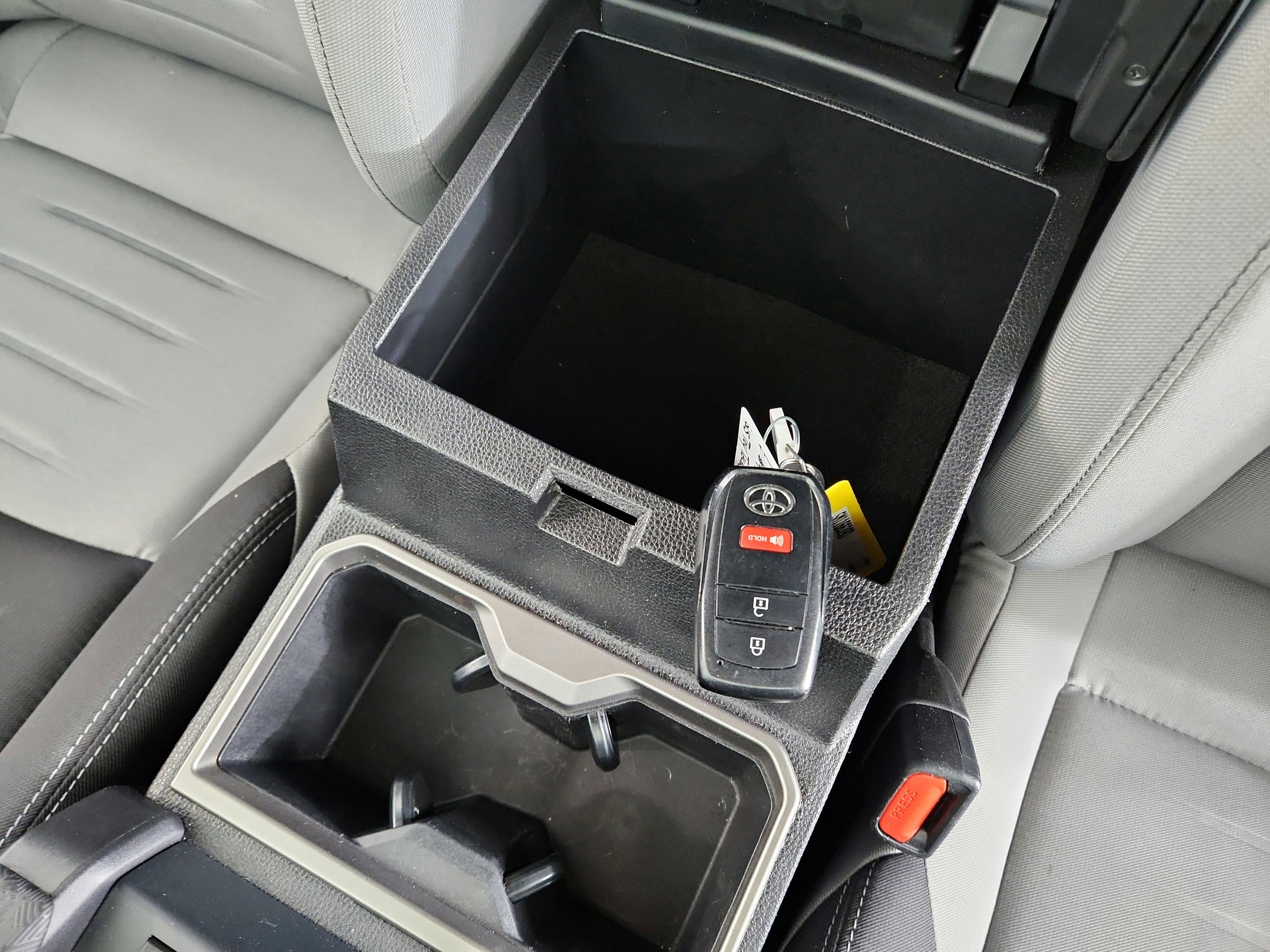 2025 Toyota Tacoma 4WD SR5