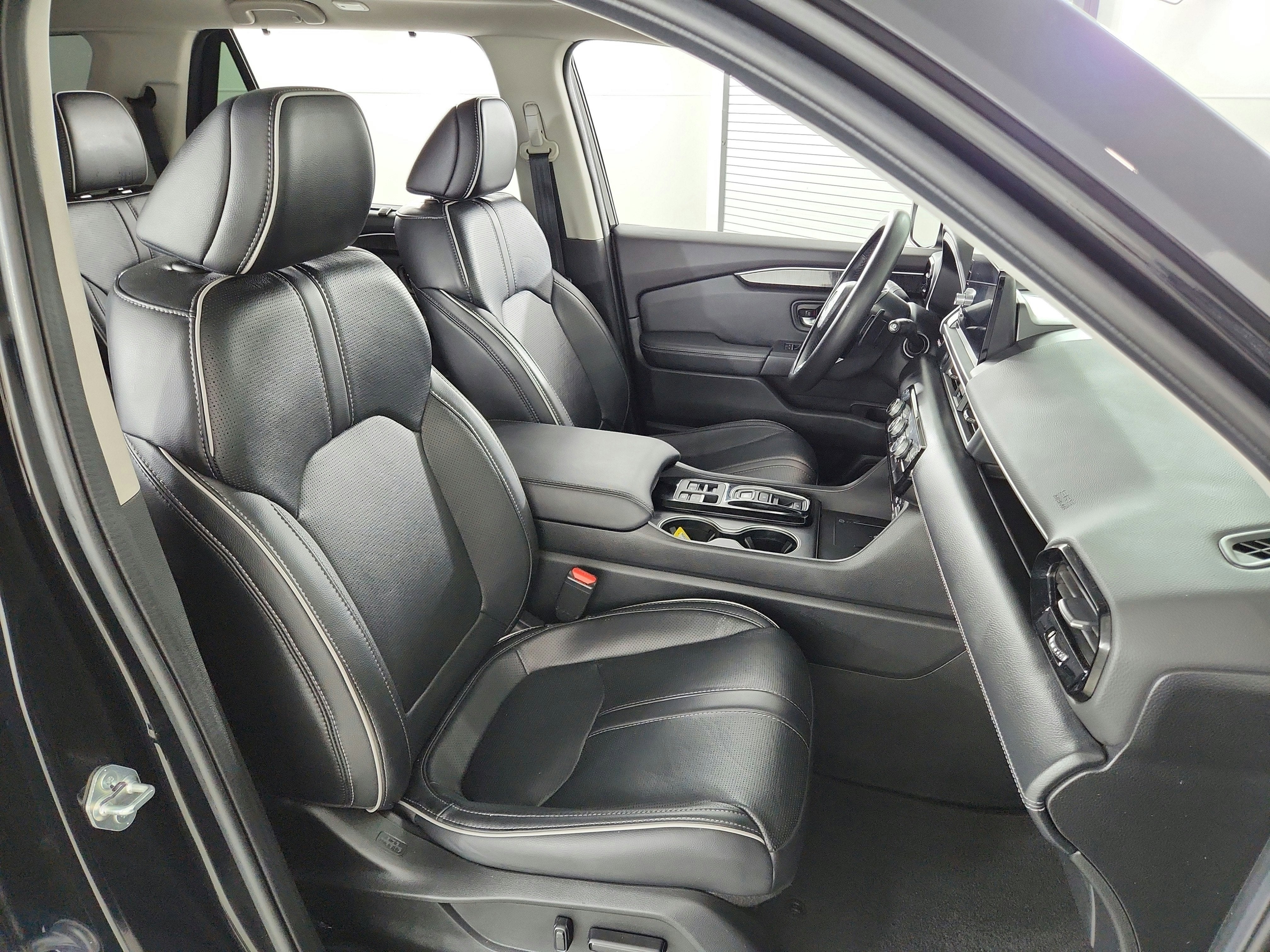 2023 Honda Pilot AWD Elite