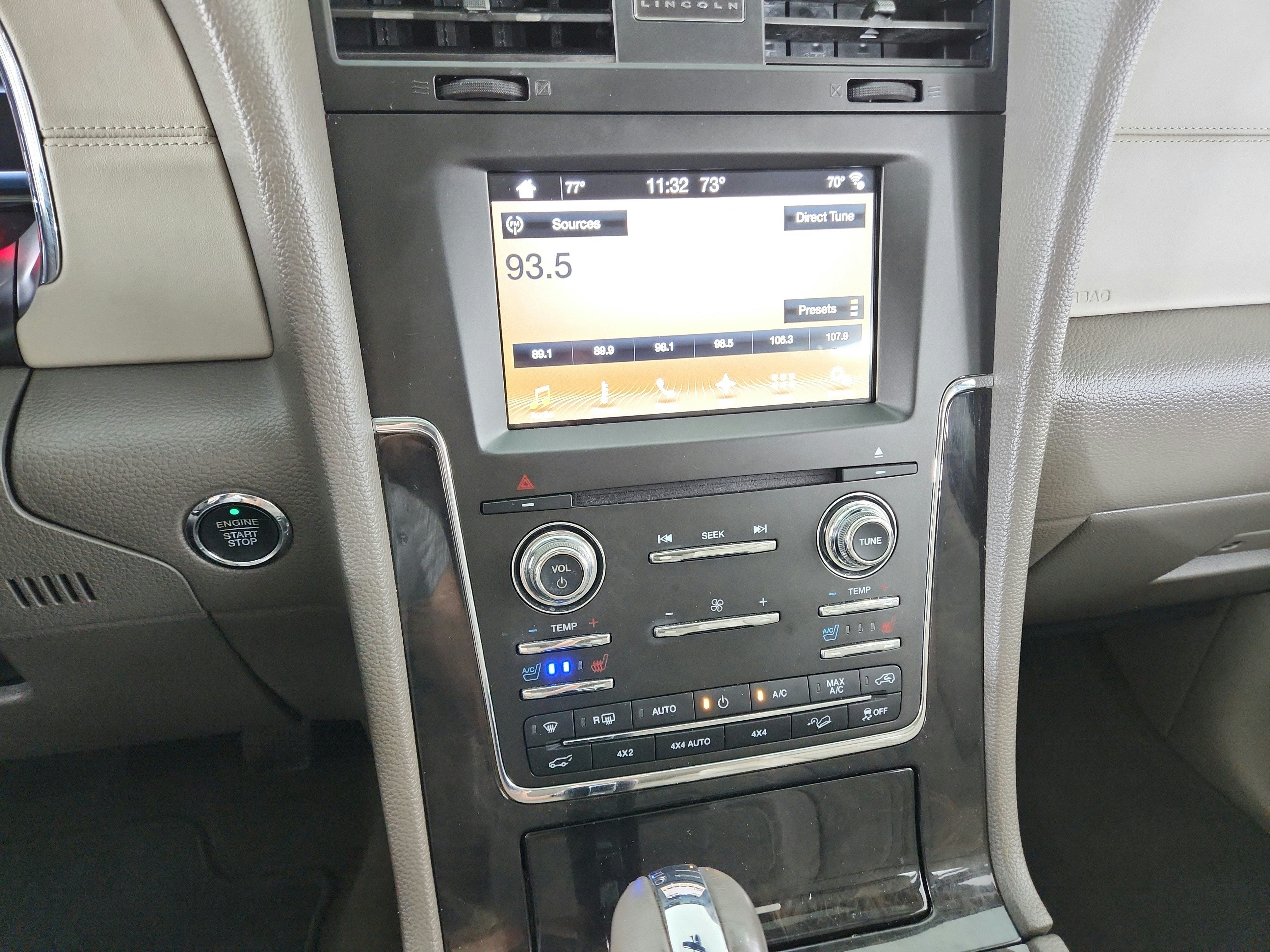2017 Lincoln Navigator Select