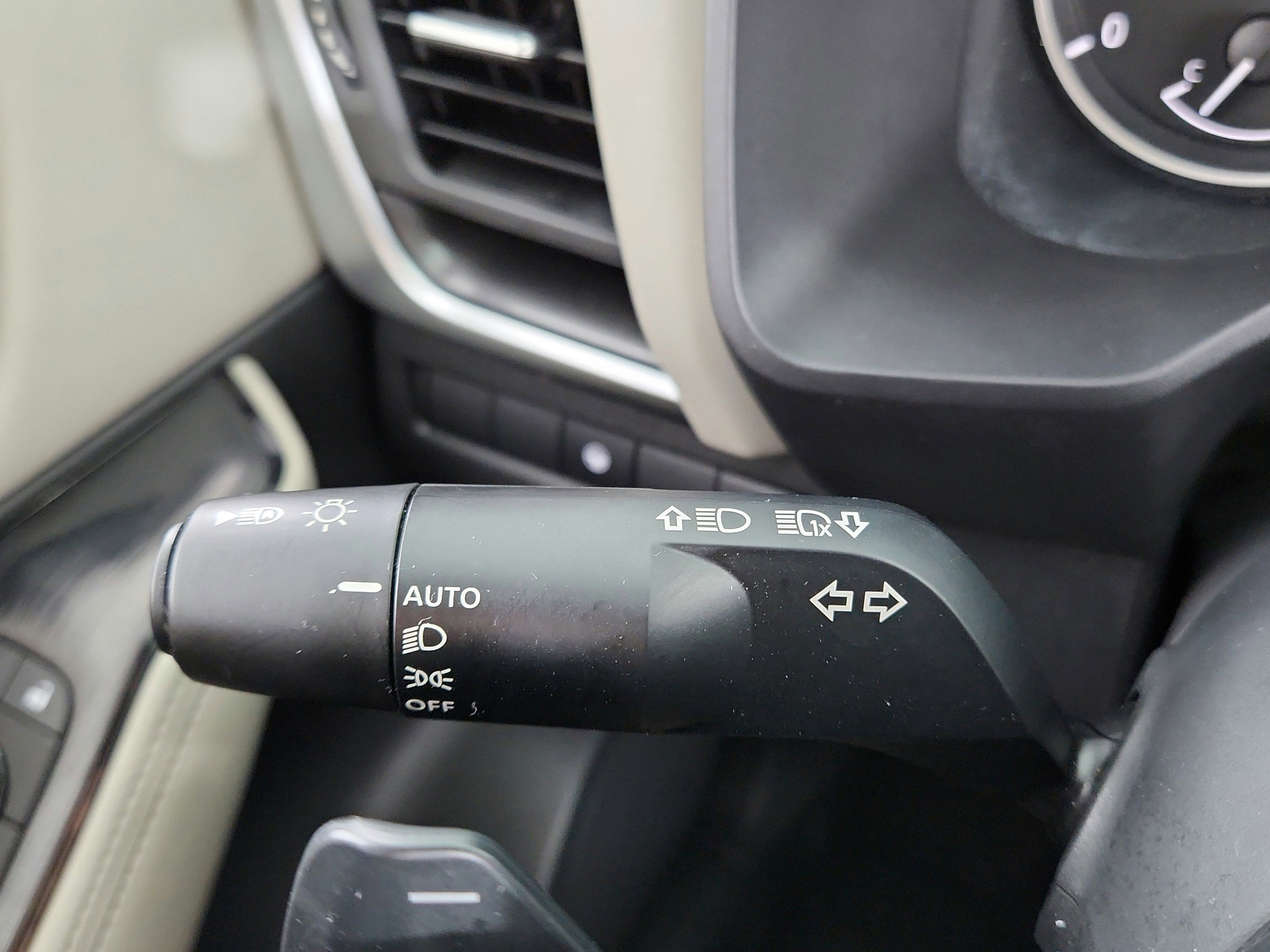 2025 Nissan Rogue SV FWD