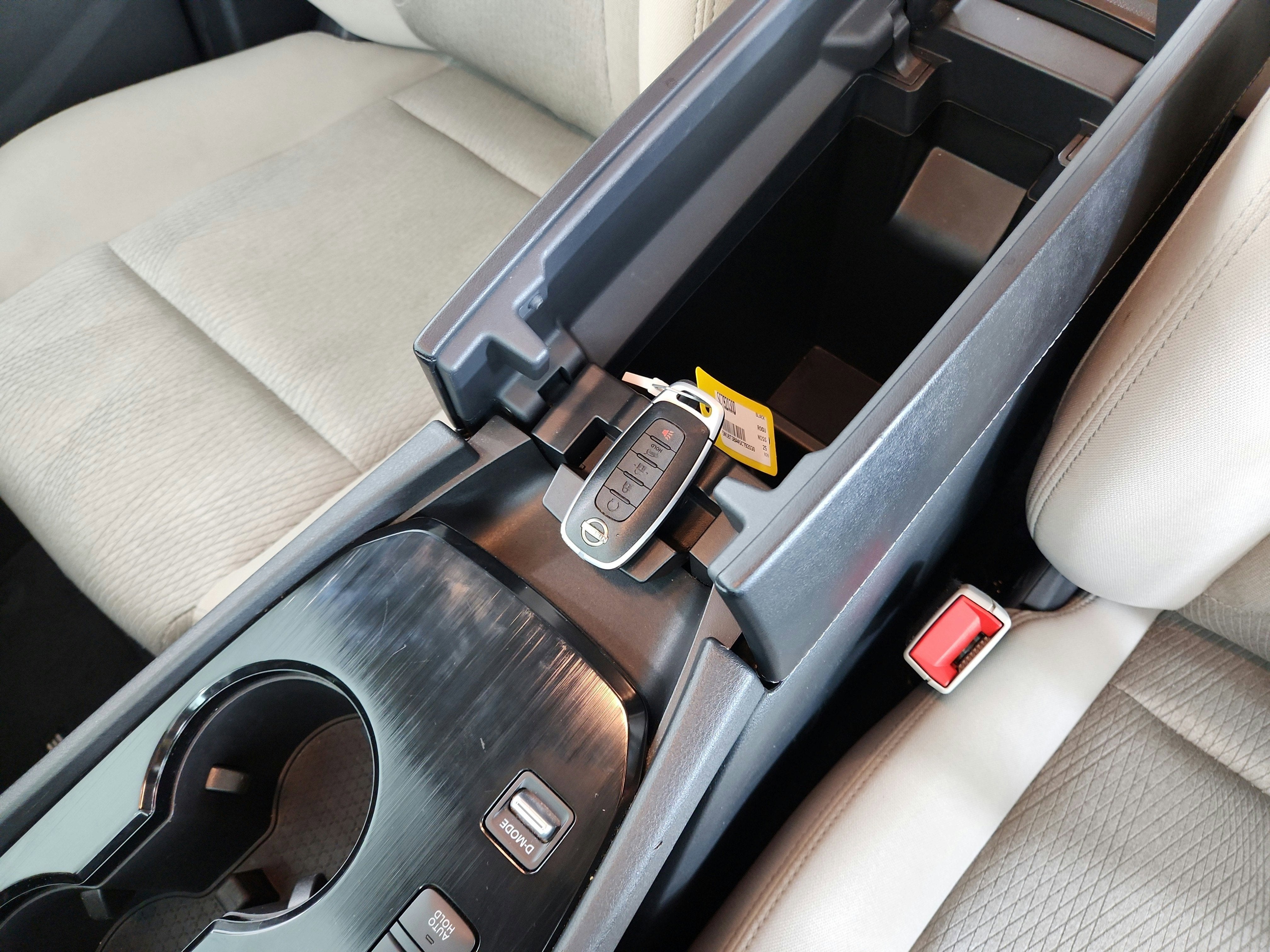 2025 Nissan Rogue SV FWD