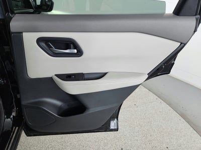 2025 Nissan Rogue SV FWD