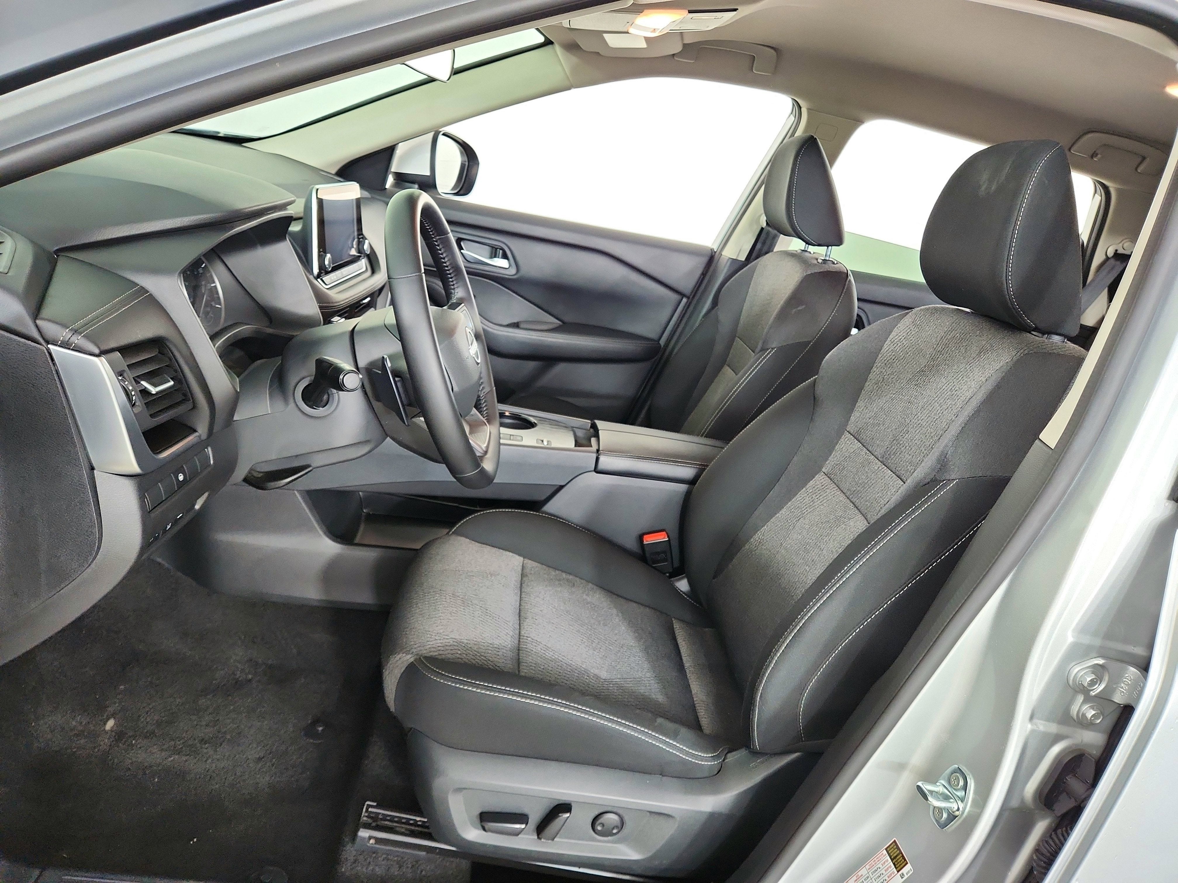 2025 Nissan Rogue SV FWD