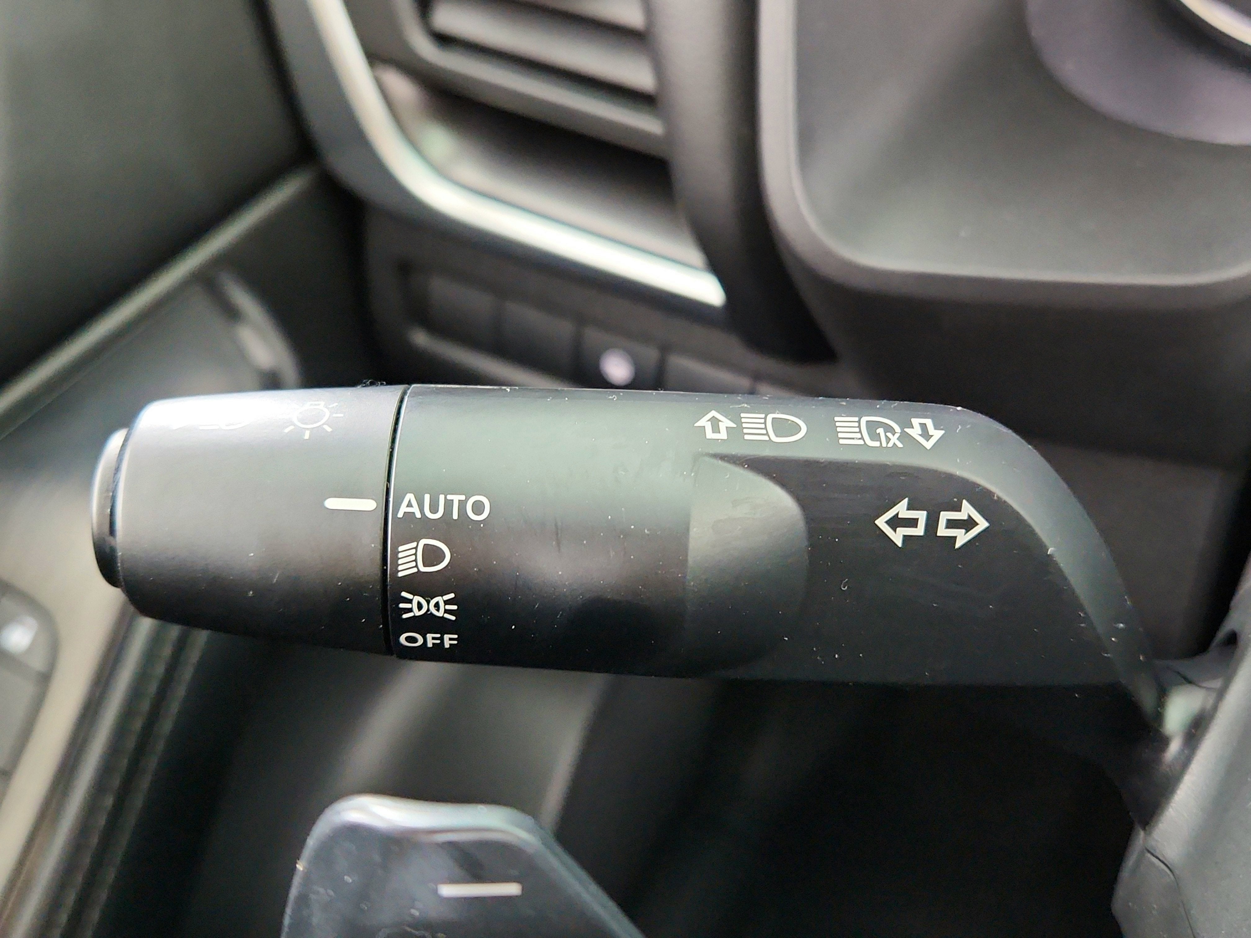 2025 Nissan Rogue SV FWD