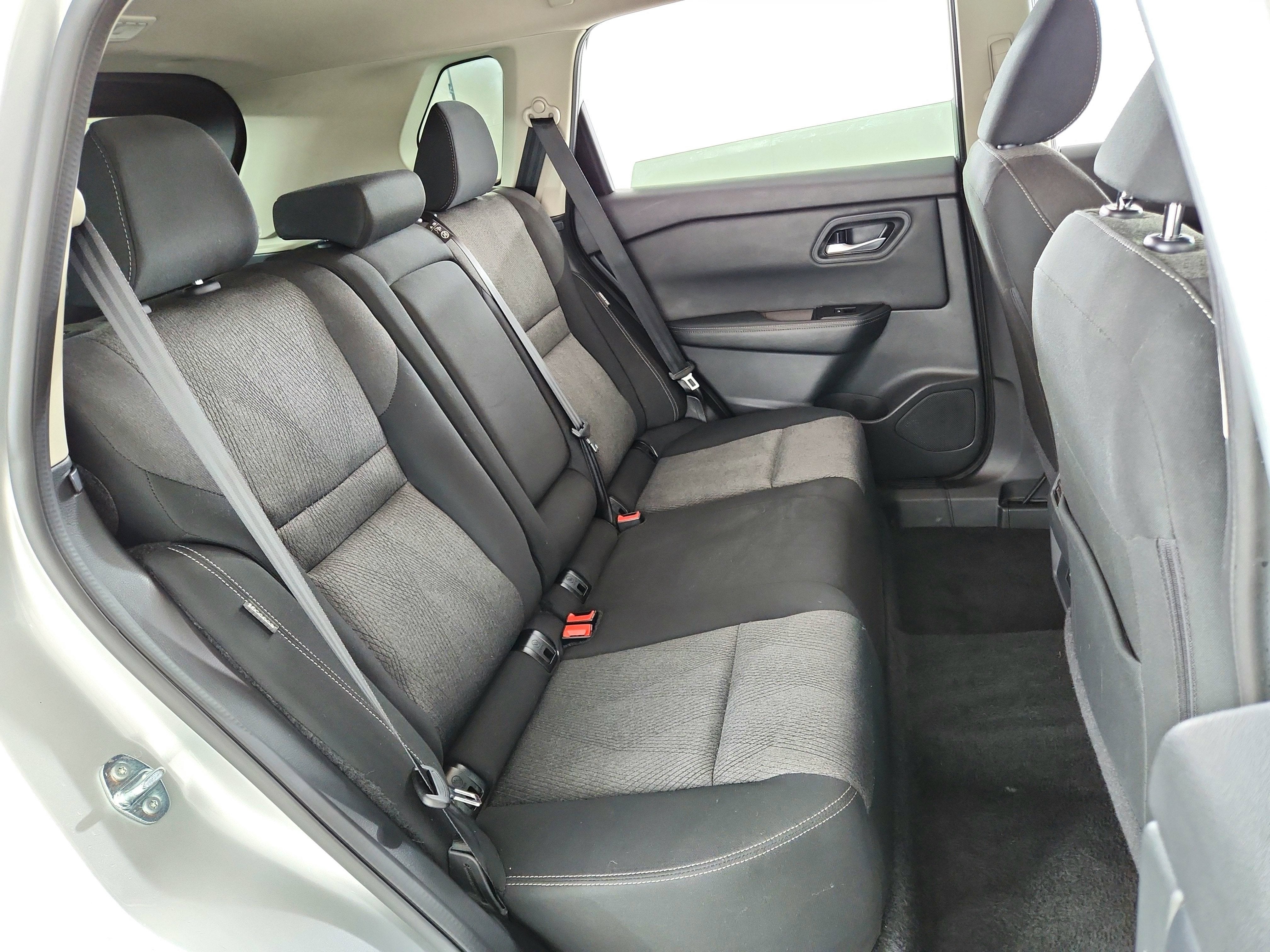 2025 Nissan Rogue SV FWD