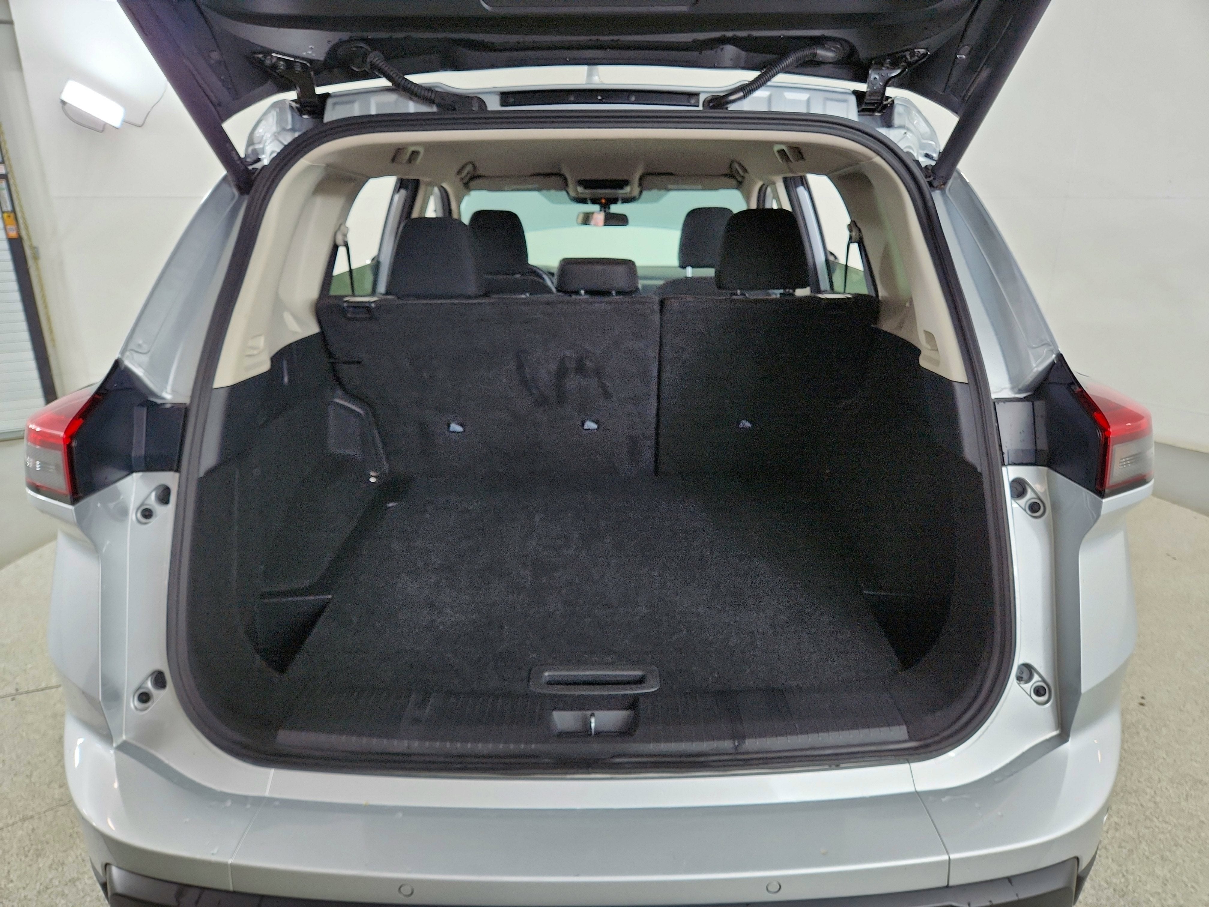 2025 Nissan Rogue SV FWD