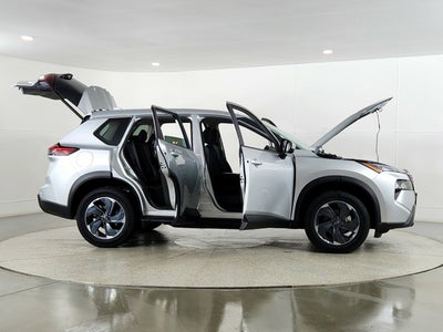 2025 Nissan Rogue SV FWD