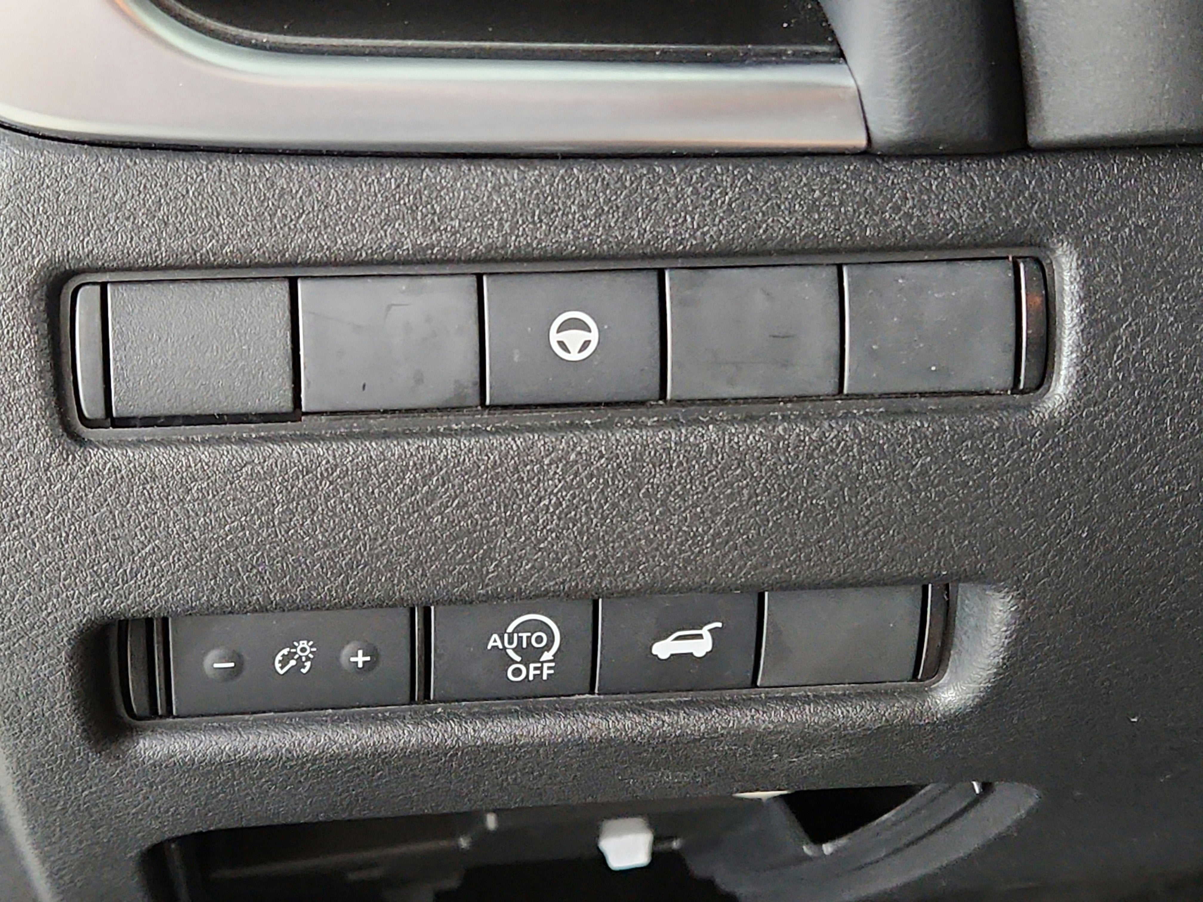 2025 Nissan Rogue SV FWD