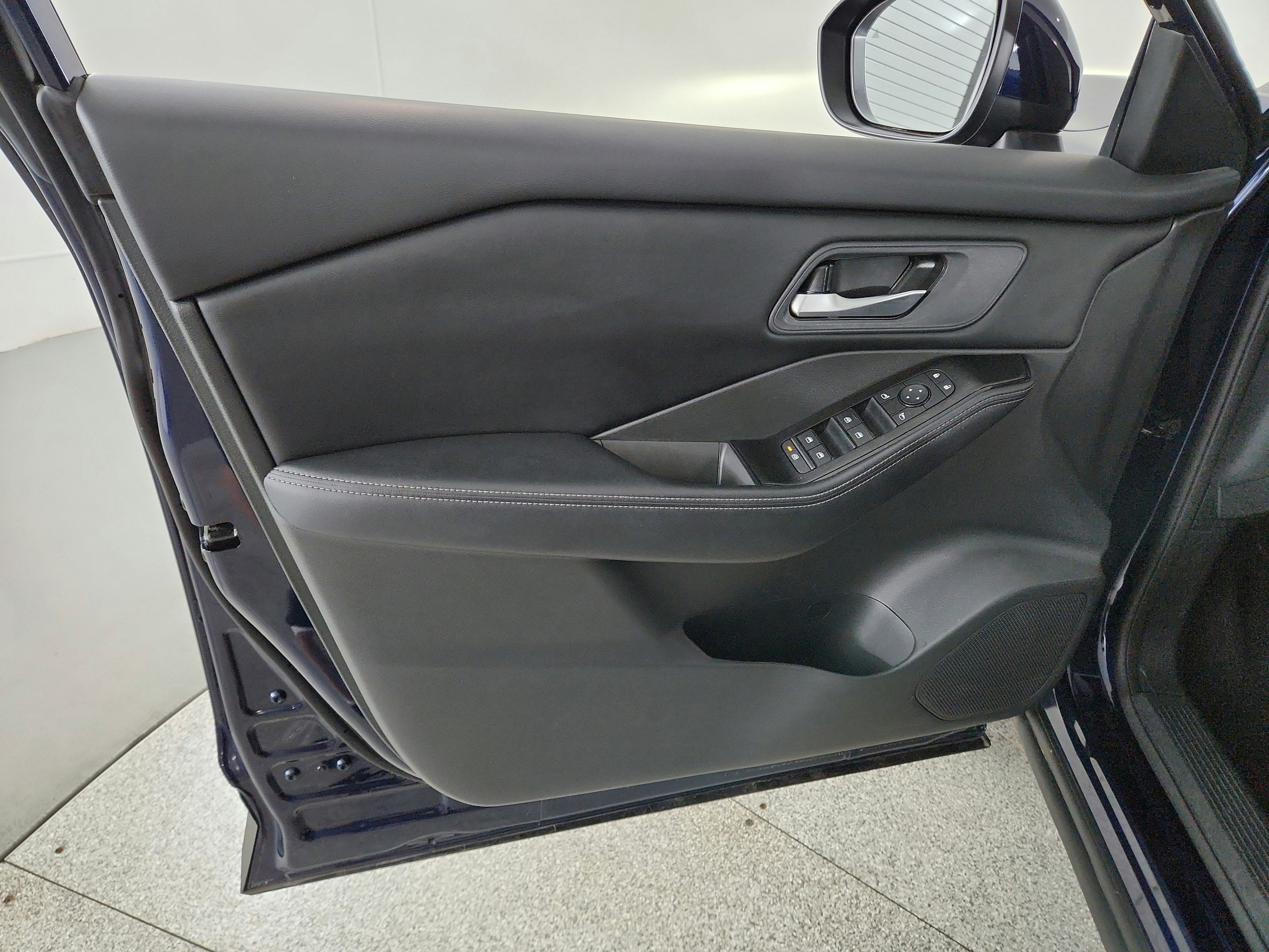 2025 Nissan Rogue SV FWD