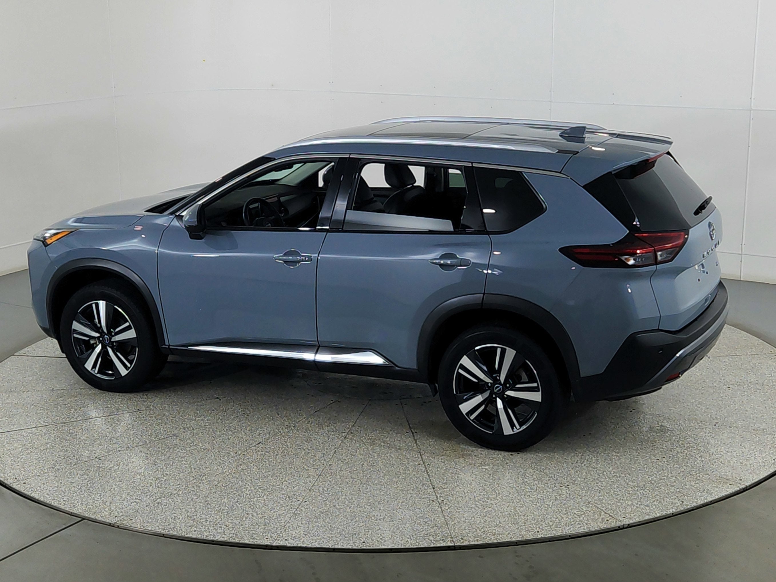 2023 Nissan Rogue SL FWD