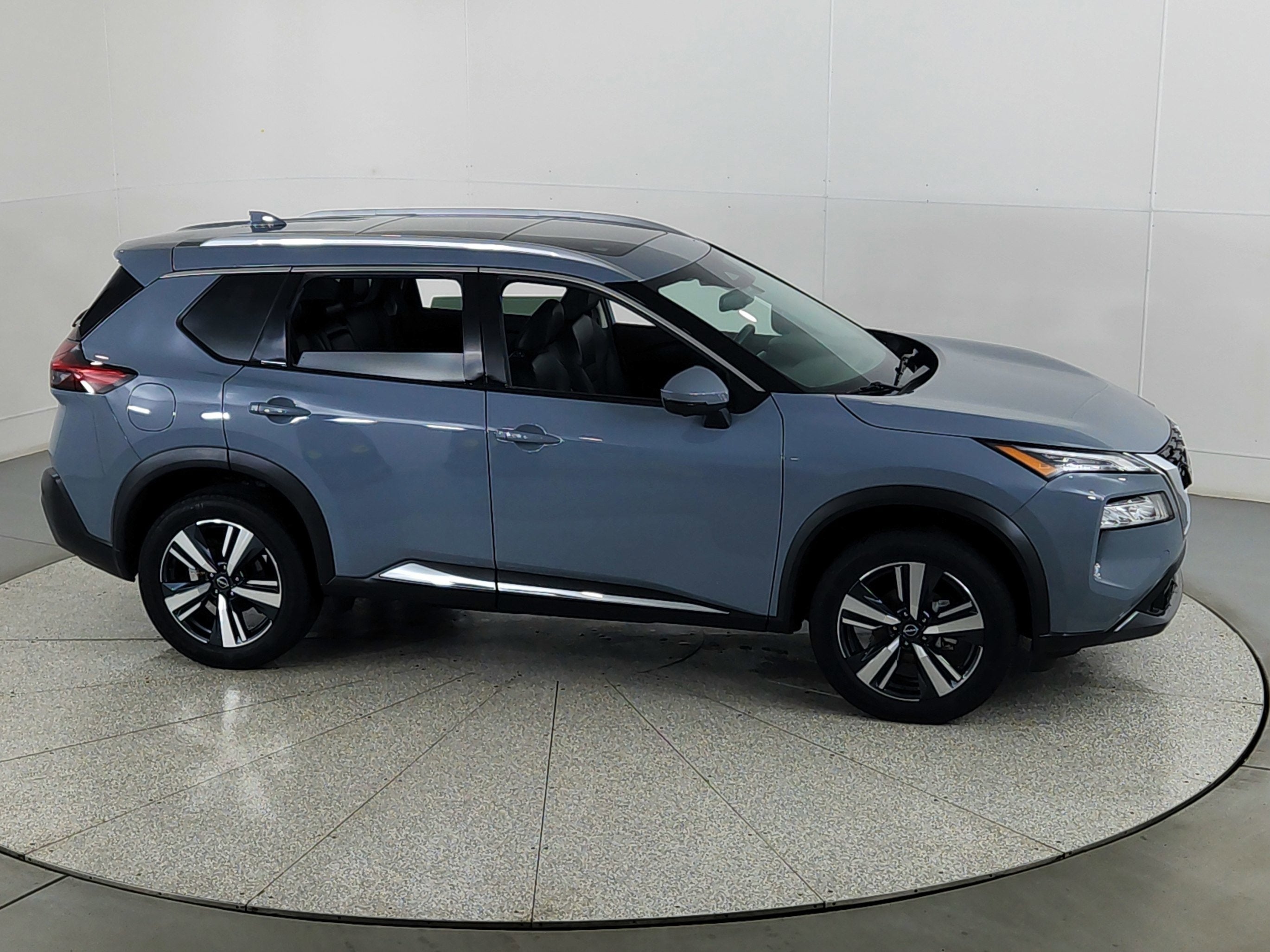 2023 Nissan Rogue SL FWD