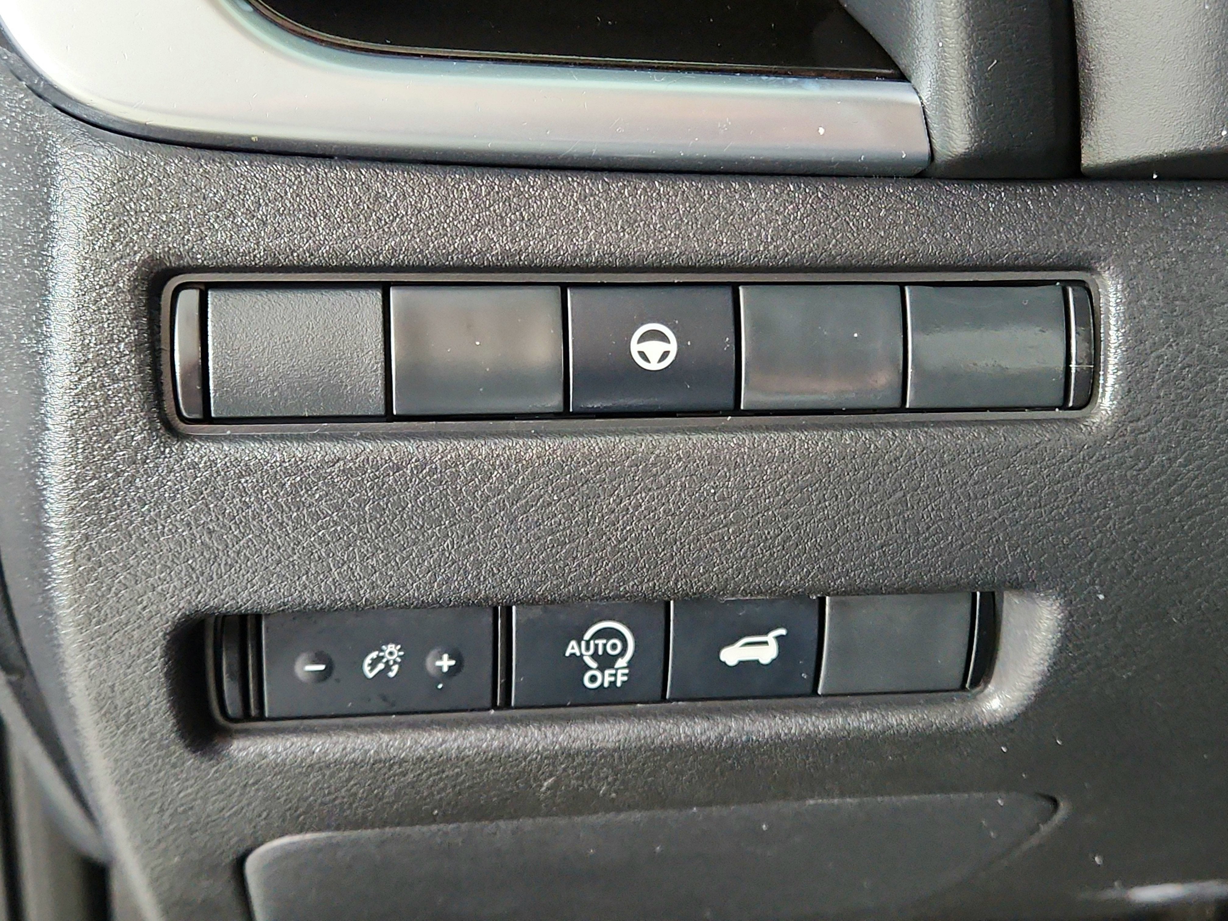 2023 Nissan Rogue SL FWD