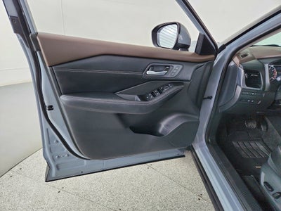 2023 Nissan Rogue SL FWD