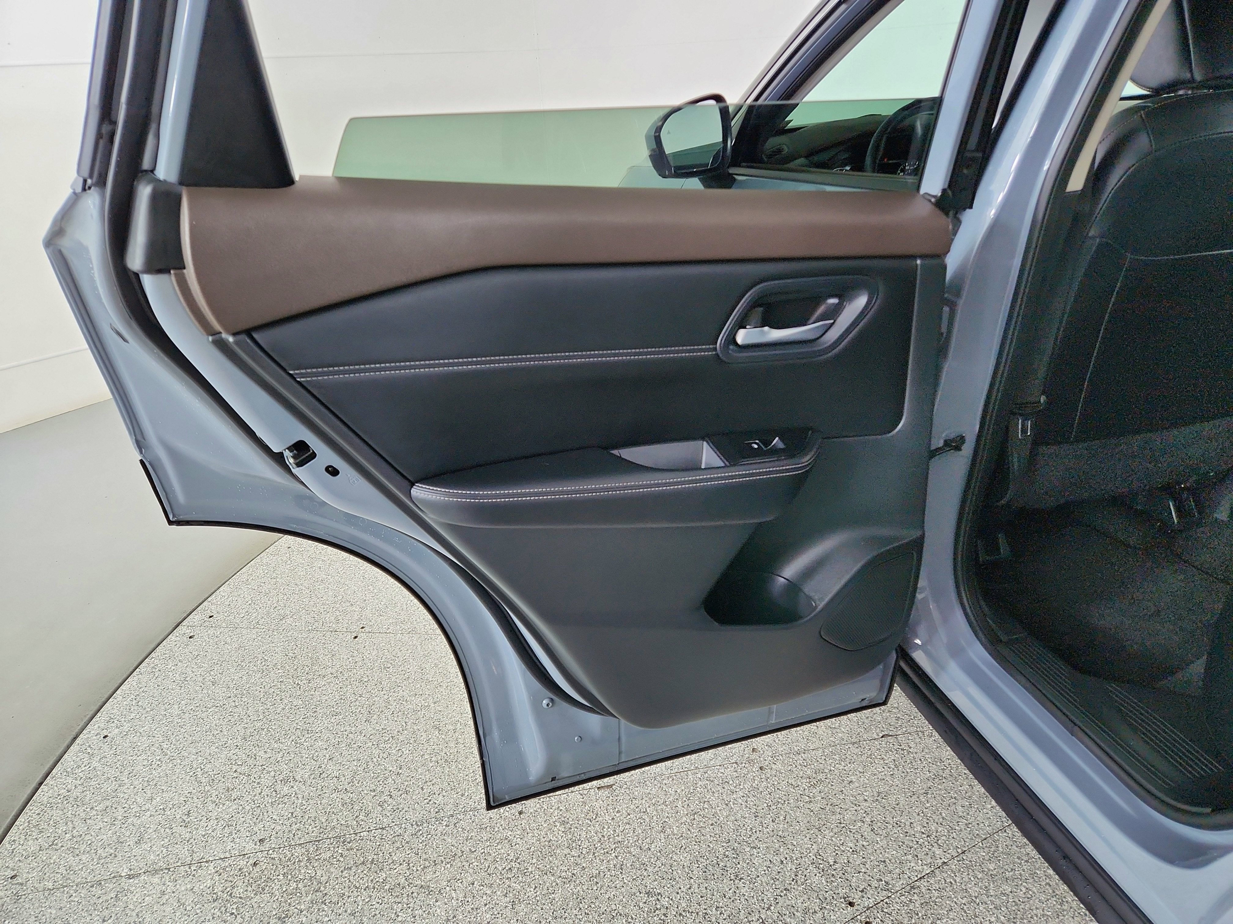 2023 Nissan Rogue SL FWD