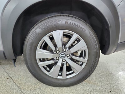 2025 Nissan Pathfinder SV 4WD