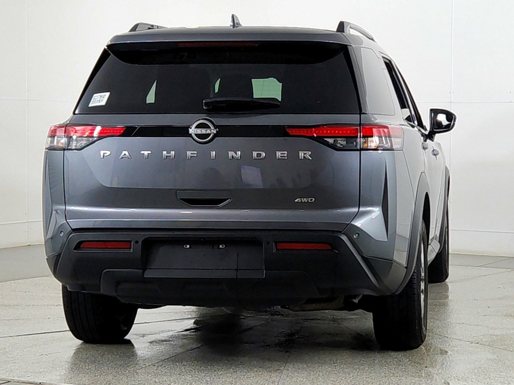 2025 Nissan Pathfinder SV 4WD