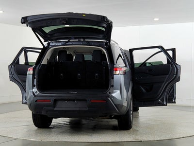 2025 Nissan Pathfinder SV 4WD