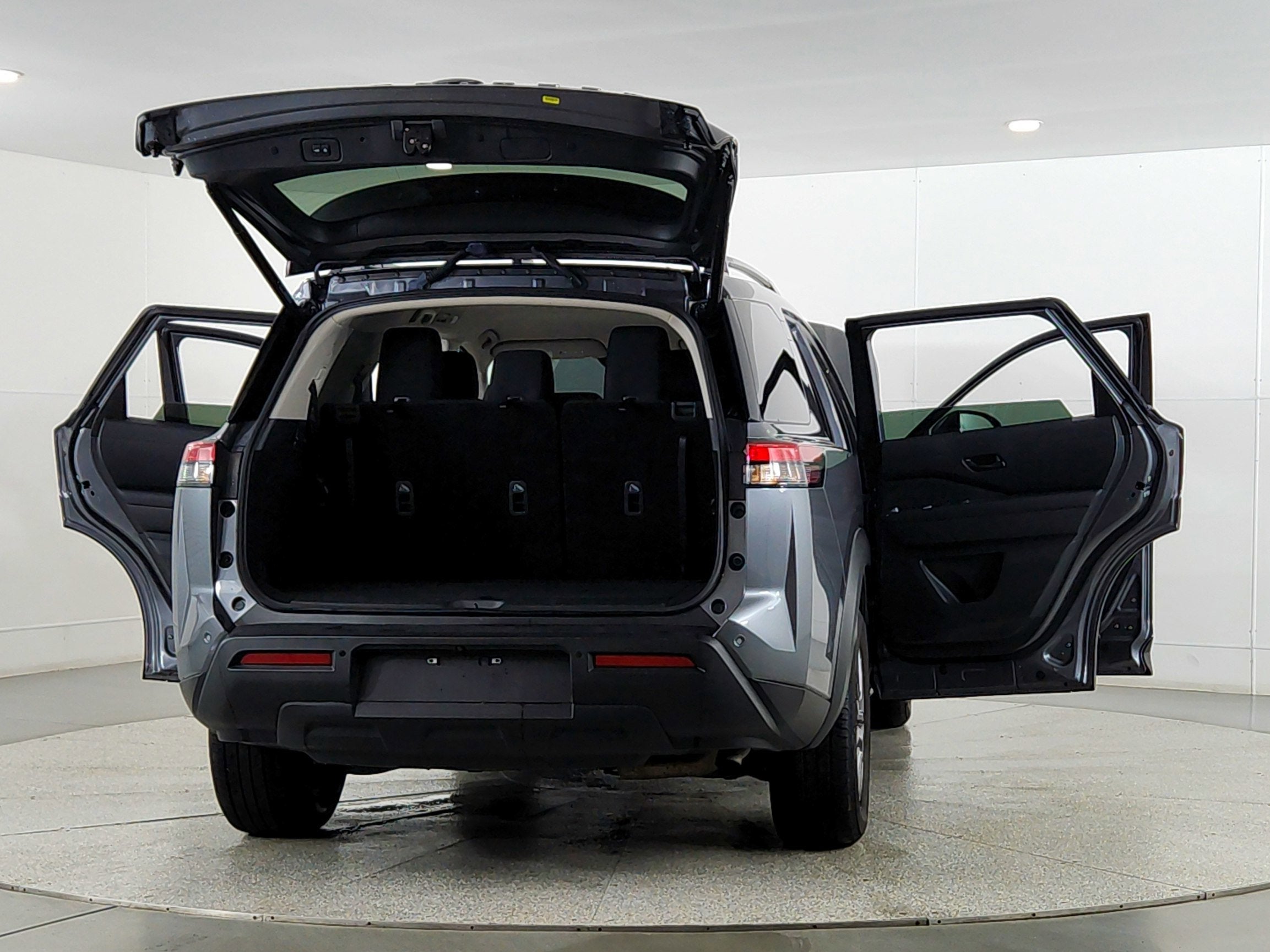 2025 Nissan Pathfinder SV 4WD