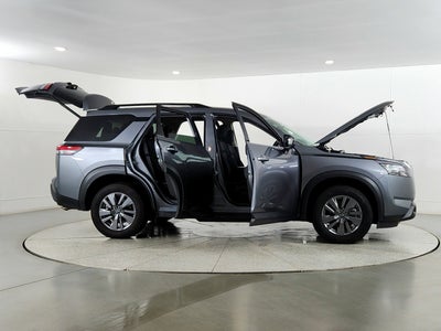 2025 Nissan Pathfinder SV 4WD