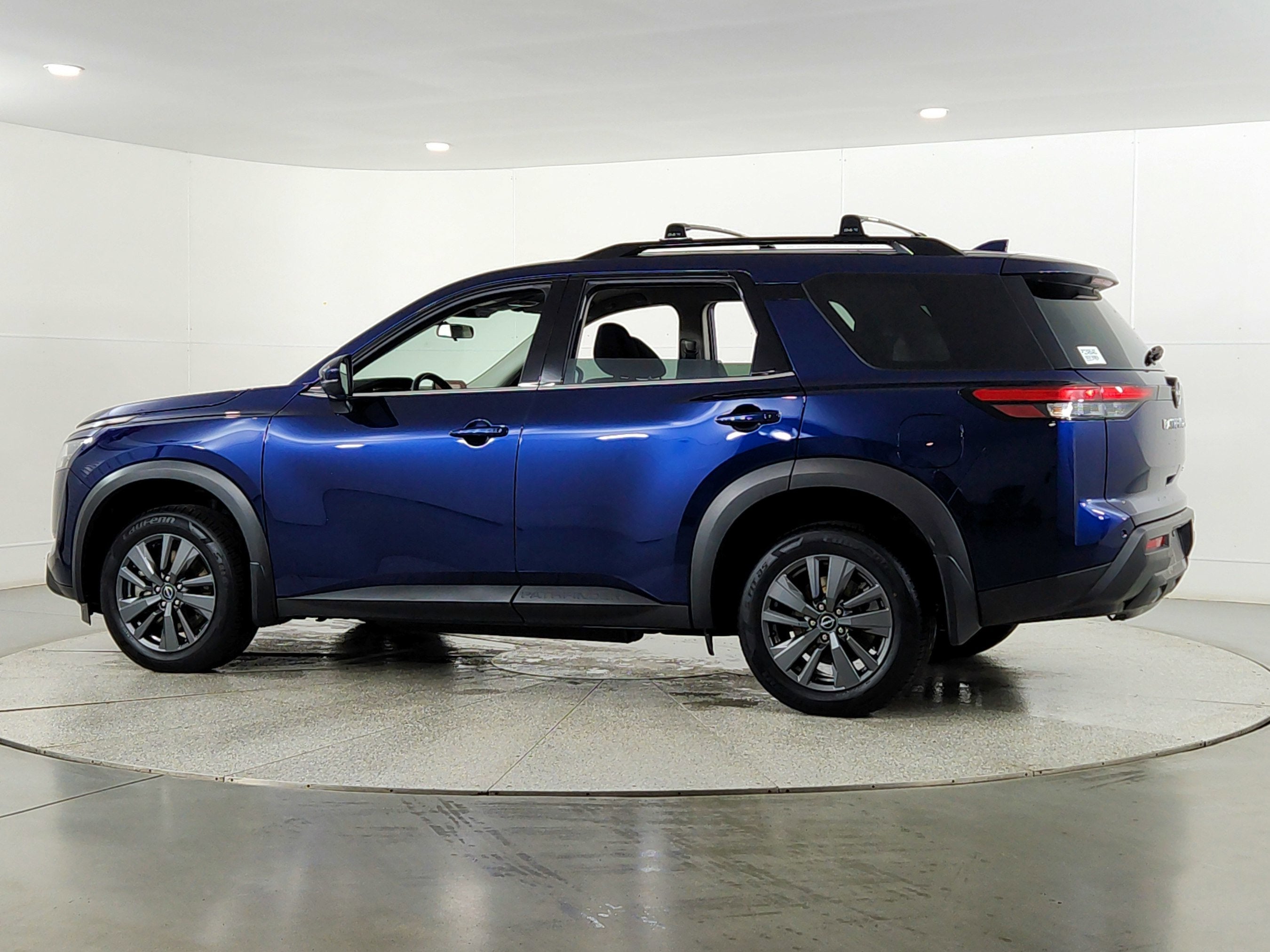 2023 Nissan Pathfinder SV 4WD
