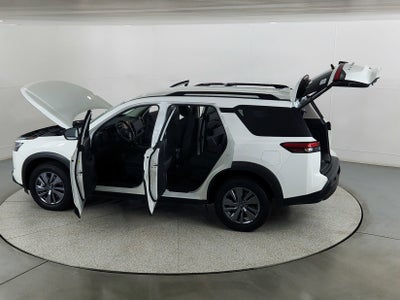 2025 Nissan Pathfinder SV 4WD