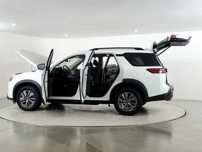 2025 Nissan Pathfinder SV 4WD