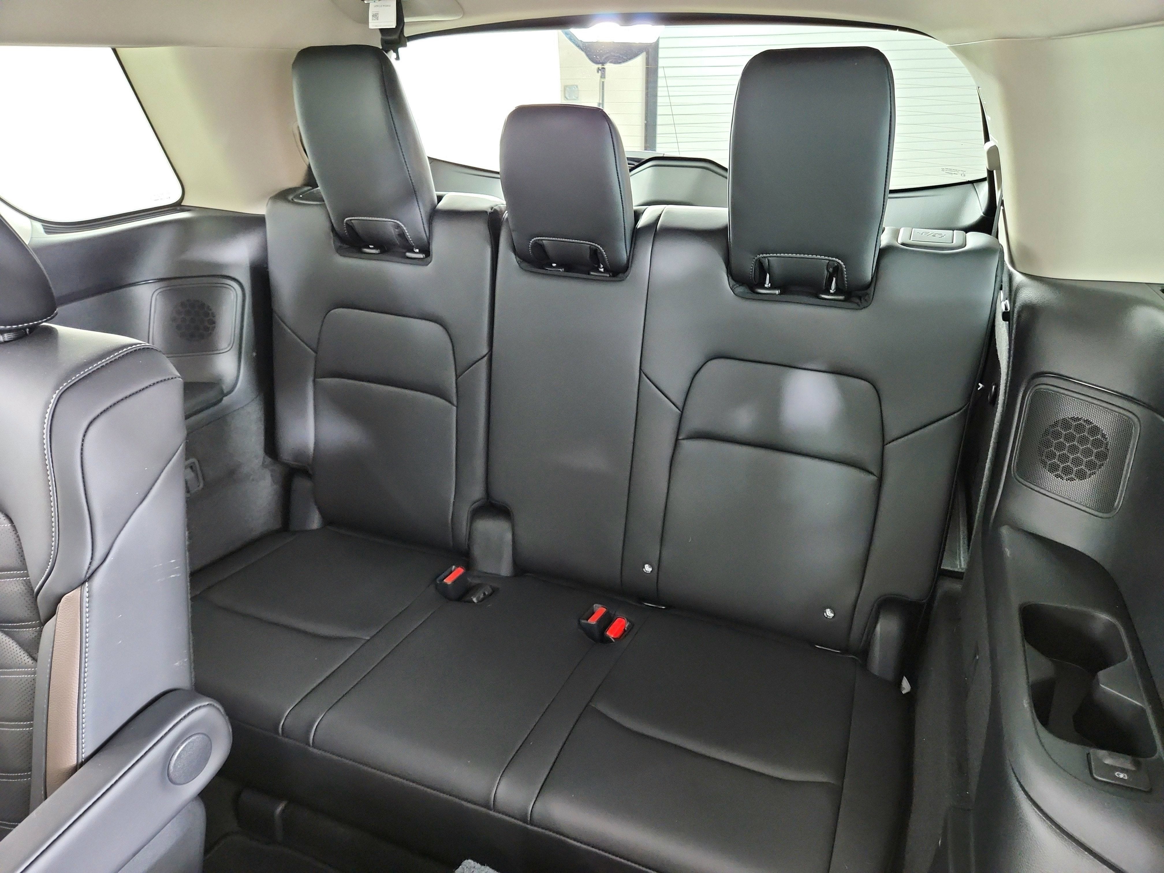 2025 Nissan Pathfinder Platinum 4WD