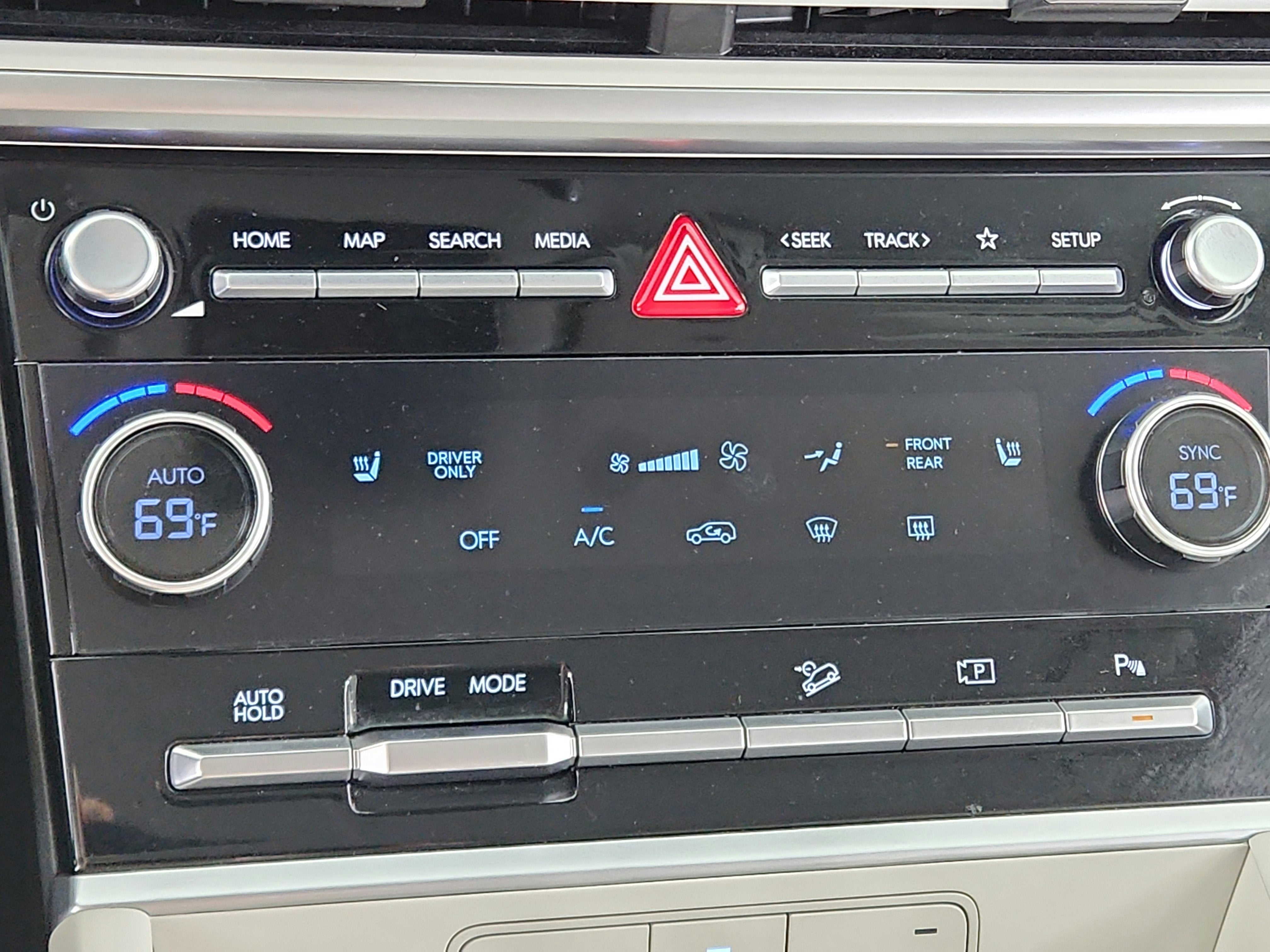2025 Hyundai Santa Fe Hybrid SEL