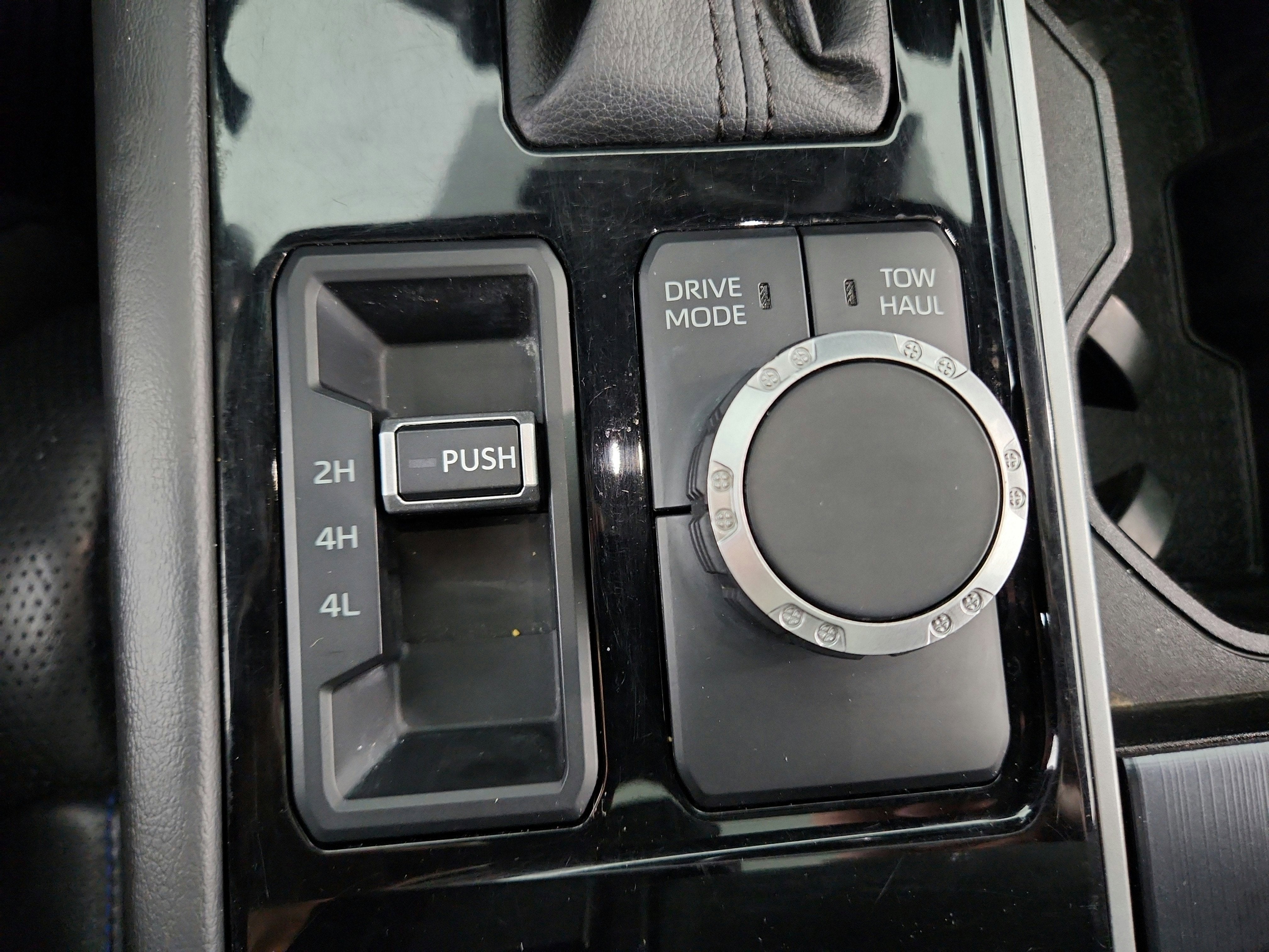 2022 Toyota Tundra 4WD Platinum