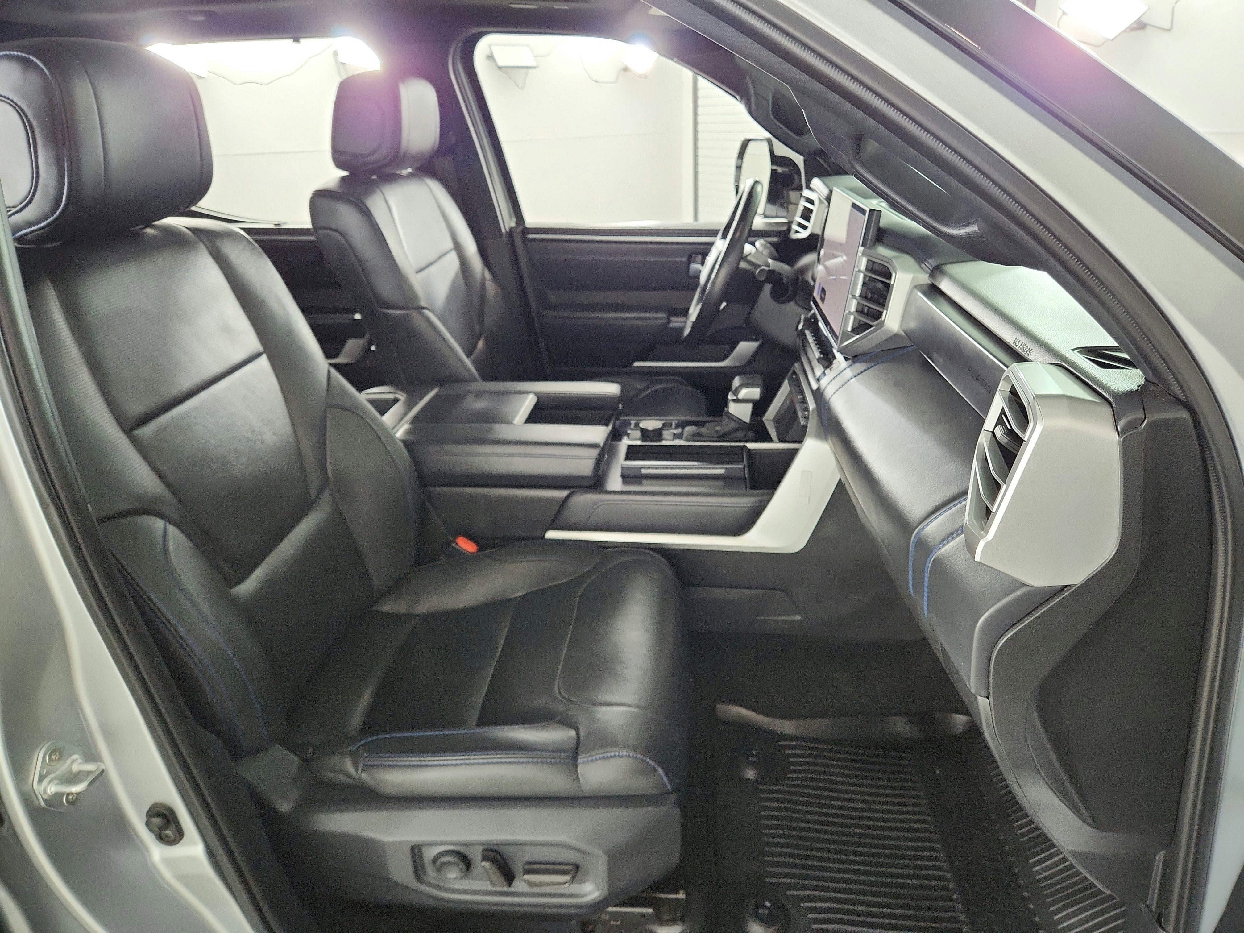 2022 Toyota Tundra 4WD Platinum