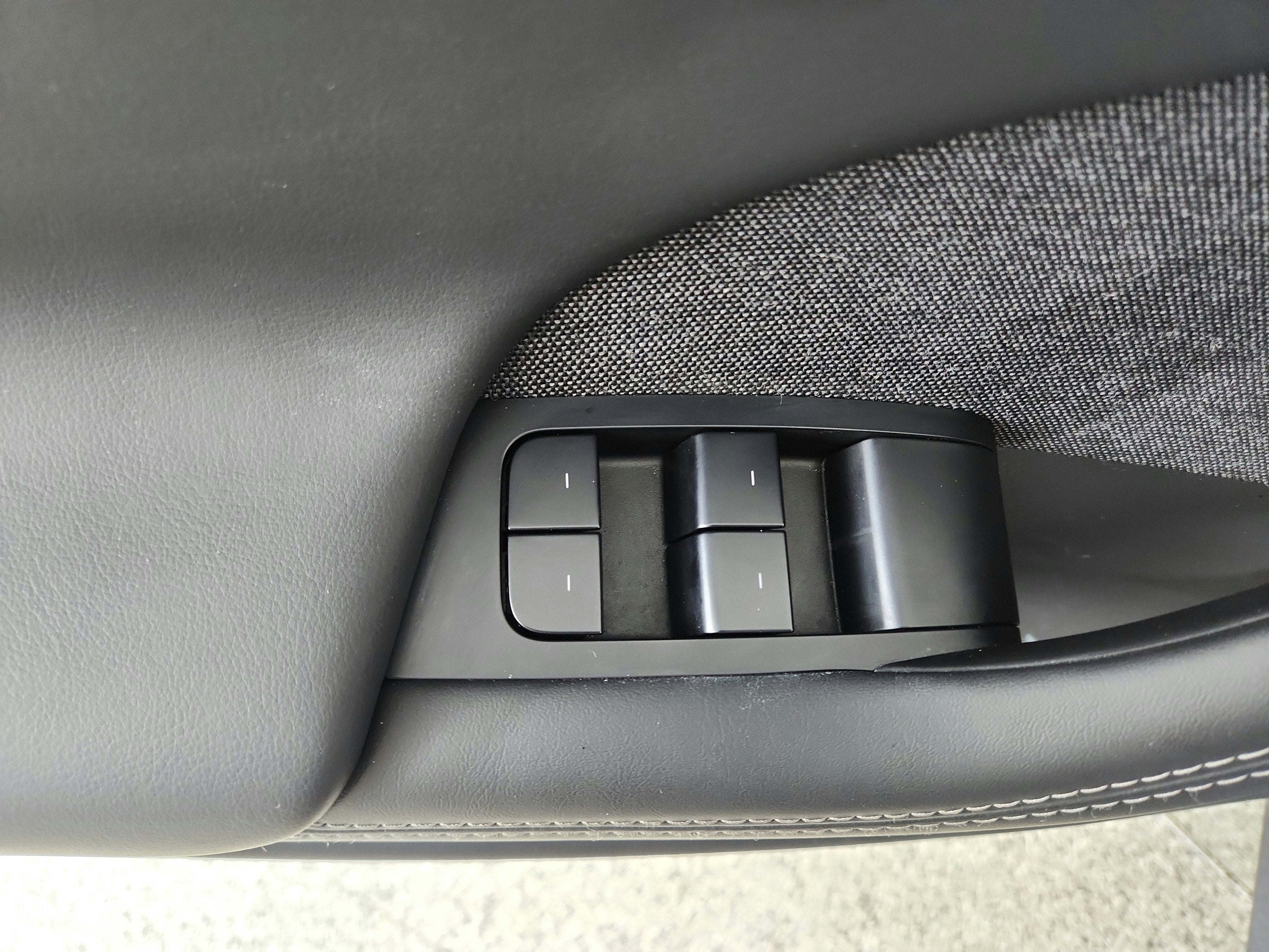 2021 Tesla Model S Plaid Tri Motor All-Wheel Drive