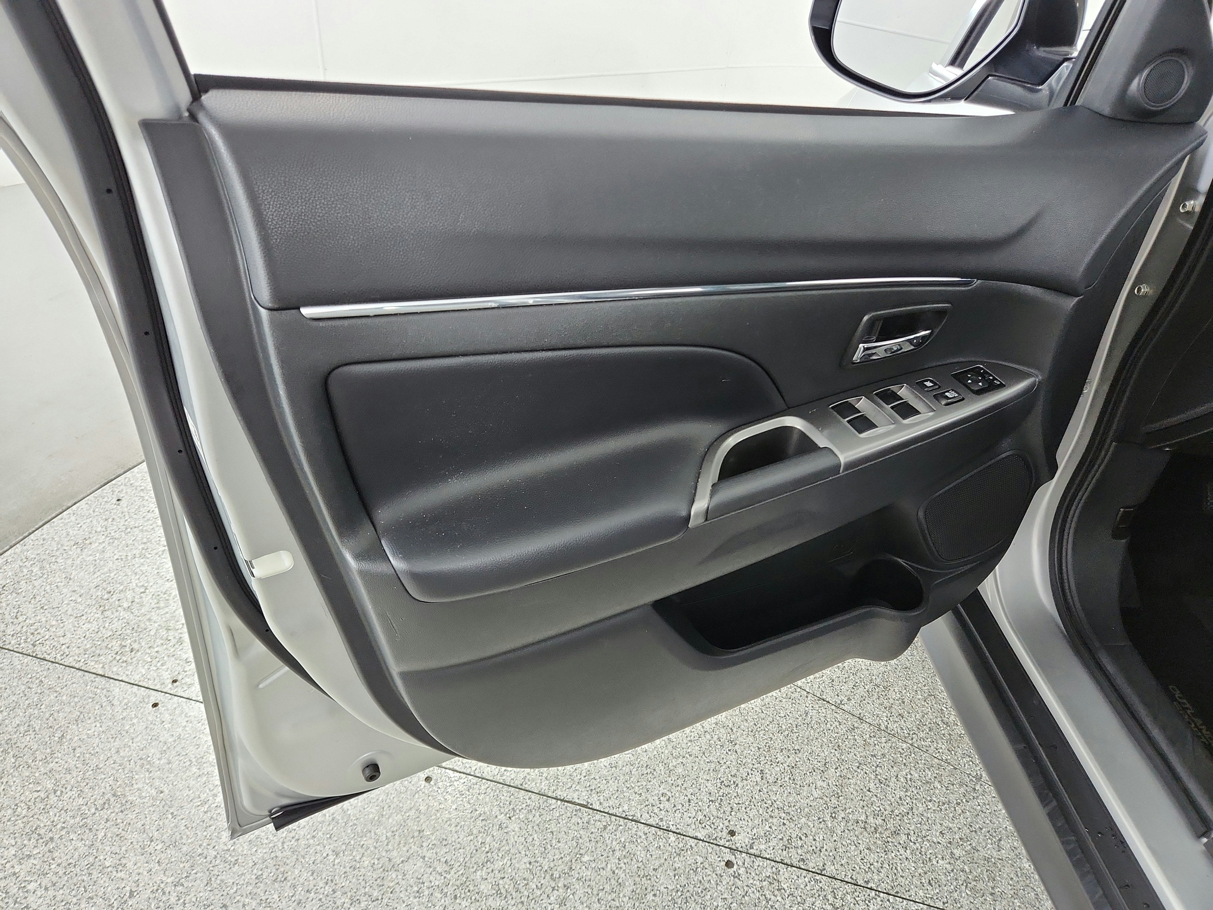 2024 Mitsubishi Outlander Sport Base